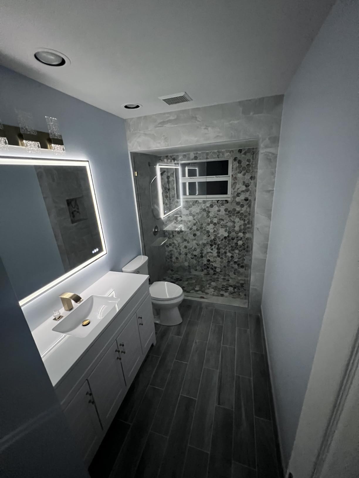 Koonmi 48x36 LED Bathroom Mirror with Light, Anti-Fog, 3 Colors | Backlit + Front Lit, Dimmable Brightness, Shatterproof HD Distortion-Free Tempered Glass customer photo 2