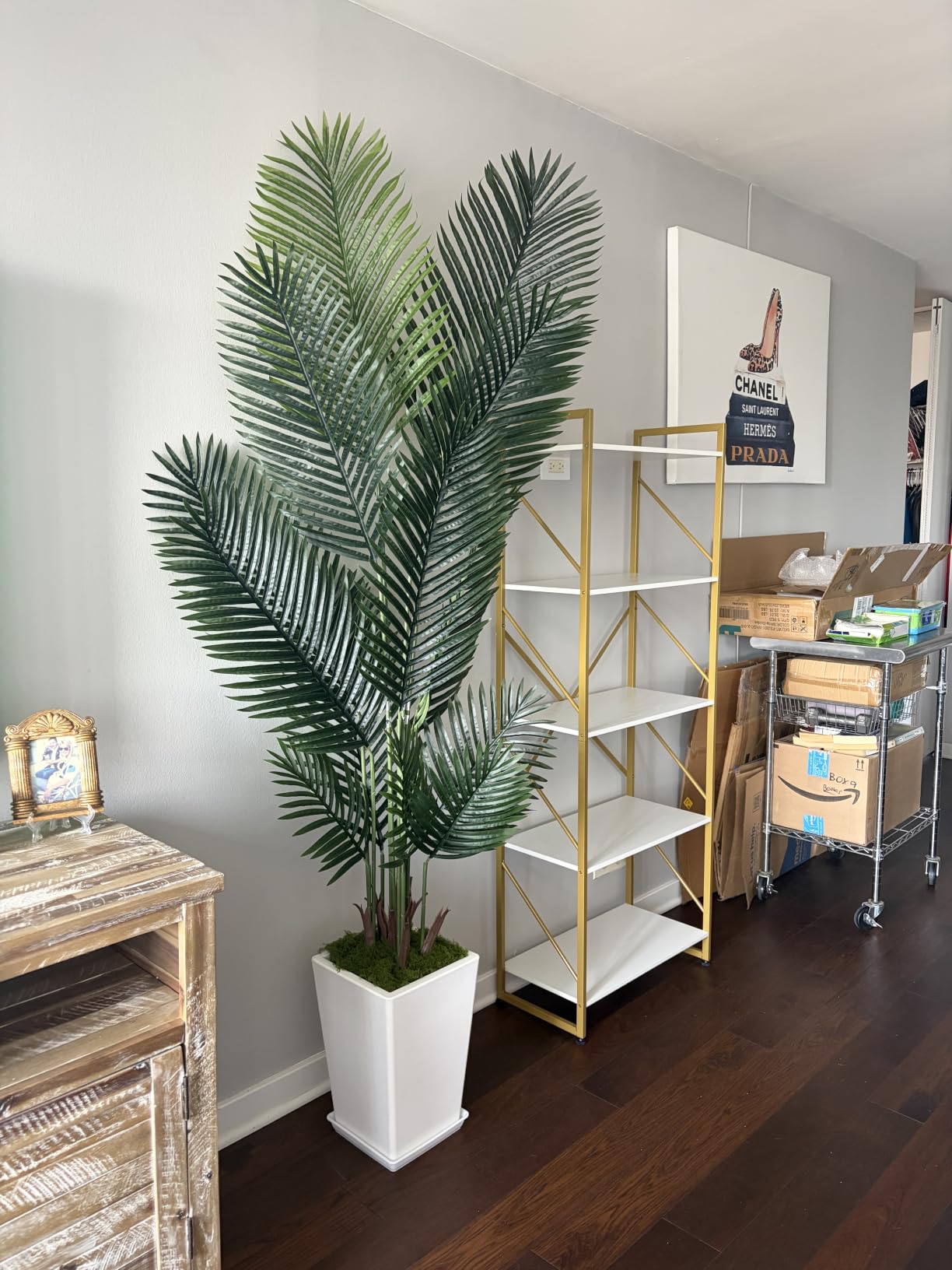 6FT Artificial Palm Tree, Tall Faux Palm Tree Indoor with Fake Plants Tall, Artificial Plants with Lifelike Leaves for Home Office Decor (White) customer photo 1