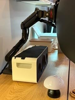 HUANUO TitanLift Heavy Duty Monitor Arm for Screens up to 49