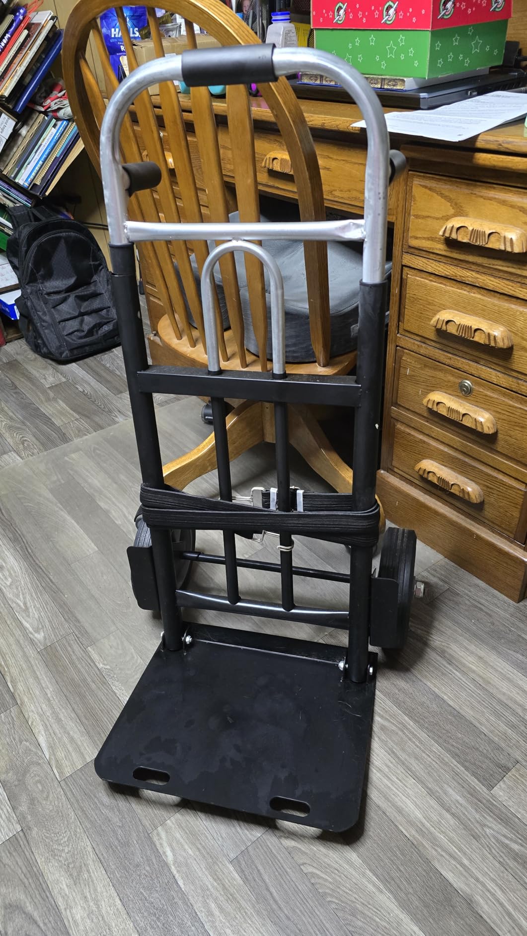 Folding Hand Truck Dolly - 600 LB Capacity, Heavy-Duty Wheels and Compact Design for Moving Heavy Loads in Warehouses, Offices, Homes, and Shopping customer photo 1