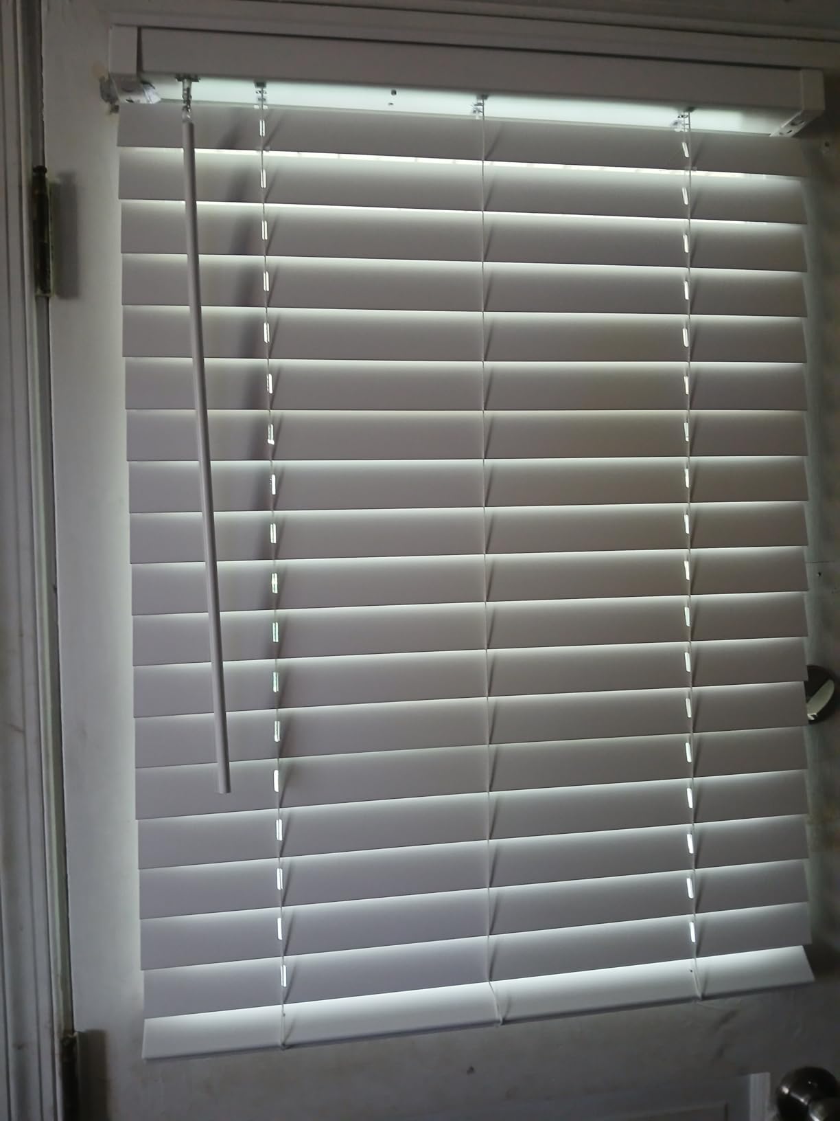 SEEYE 2 Inch Faux Wood Blinds for Indoor Windows with Crown Valance, Cordless Room Darkening Window Blind, 34