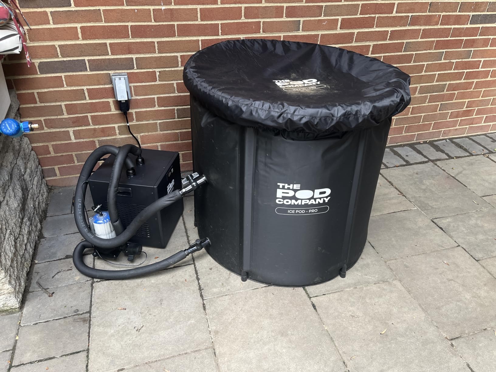 The Pod Company Standard Ice Bath Tub, 84 Gallon Cold Plunge Tub with Cover Lid, Portable Inflatable Ice Plunge Tub for Adults, Side Drain, Chiller Compatible (Requires Conversion Kit) customer photo 1