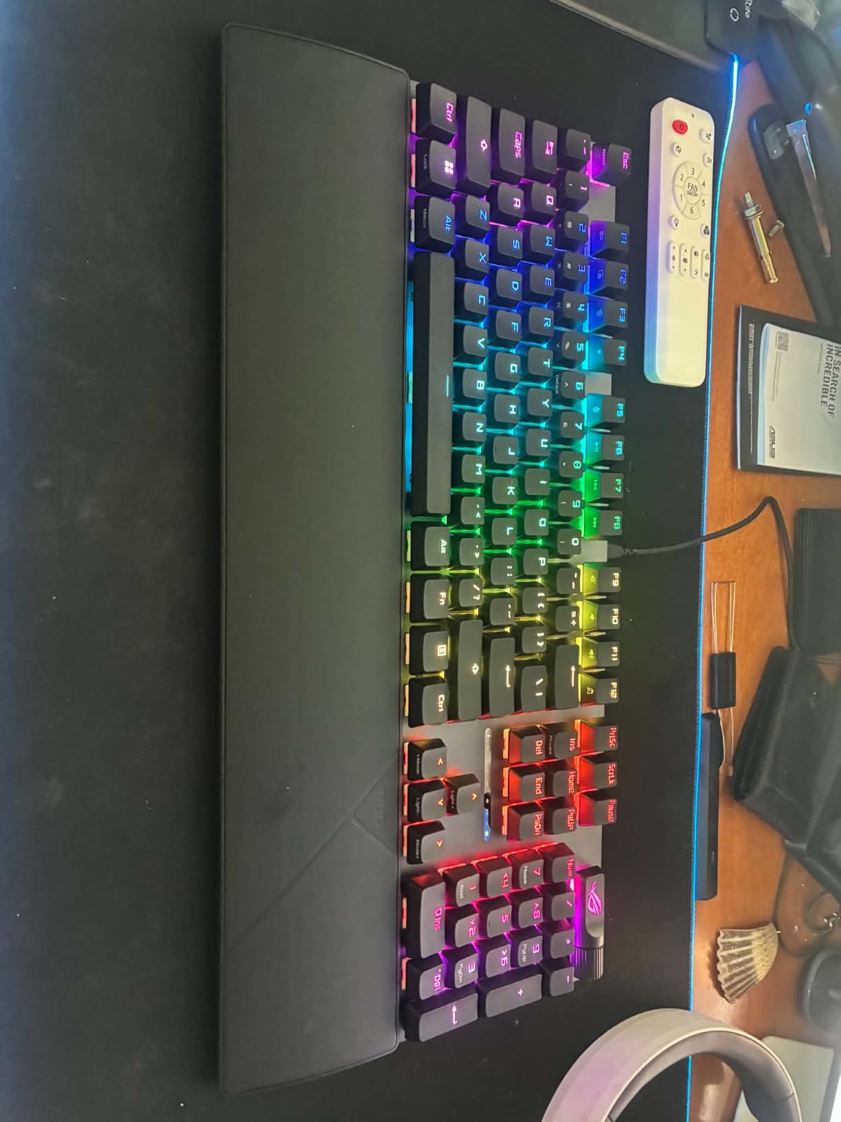 ASUS ROG Strix Scope II X Wired USB Mechanical Gaming Keyboard - 100% Full-Size, Hot Swappable Pre-lubed ROG NX Snow V2 Linear Switches, PBT Keycaps, RGB, PC/Mac Support - Black customer photo 2