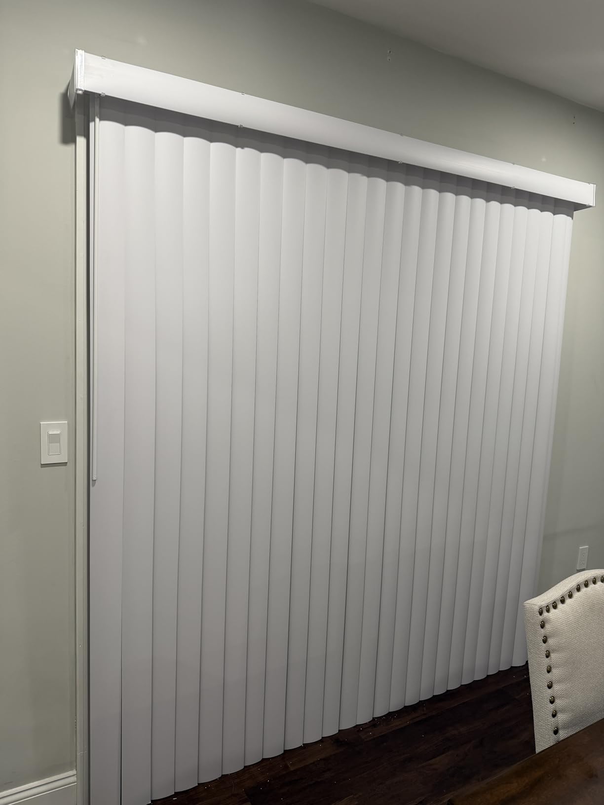 Calyx Interiors Vertical Blinds, 78 x 84 in, White Light-Filtering Vinyl for Sliding Glass and Patio Doors customer photo 1