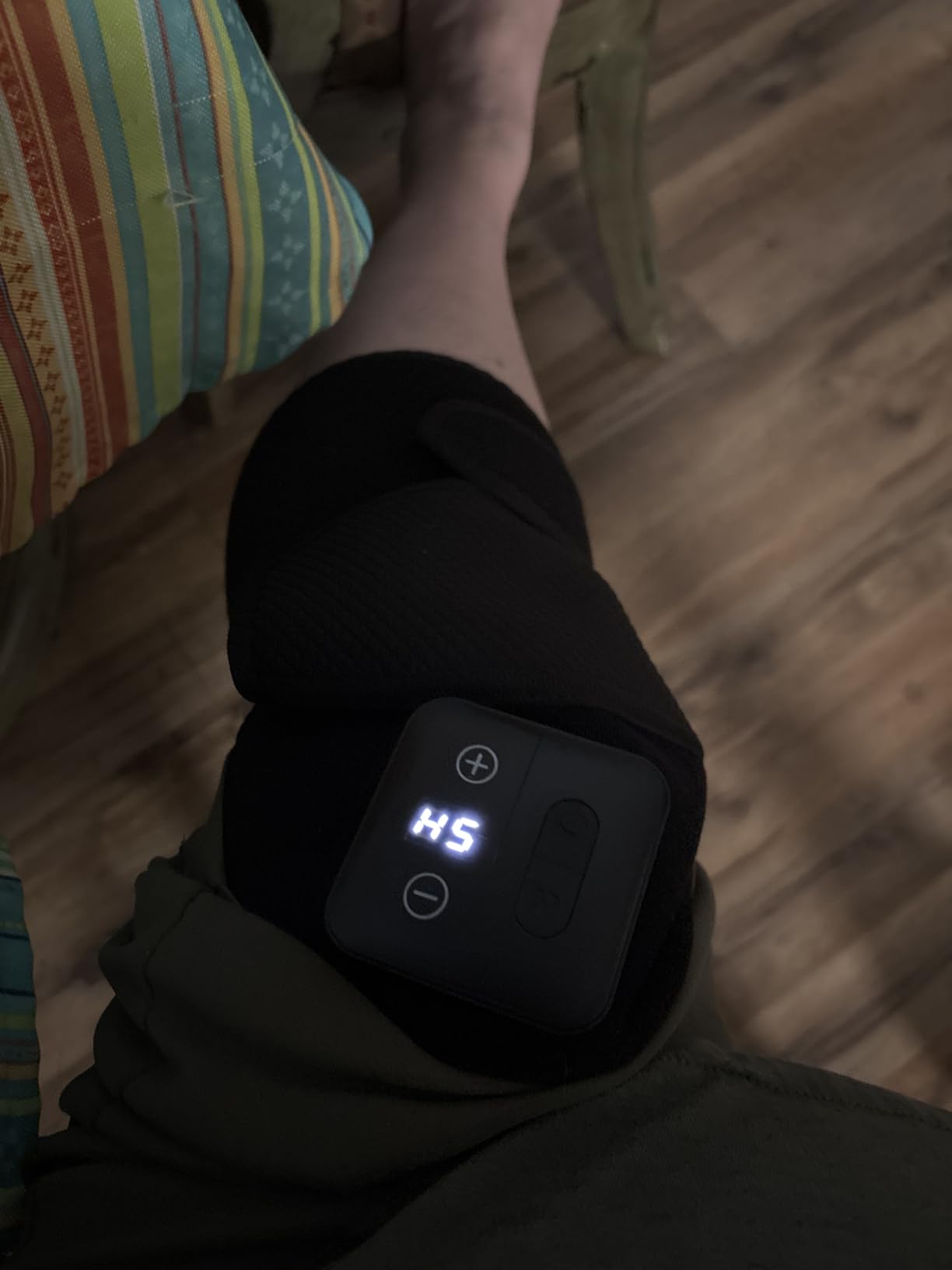 Nekteck Knee Massager with Heat - Cordless Heated Knee Brace with Vibration for Pain Relief, Rechargeable Knee Heating Pad with 5 Heat Levels and 3 Massage Mode, Ideal Gift for Mom Dad customer photo 2