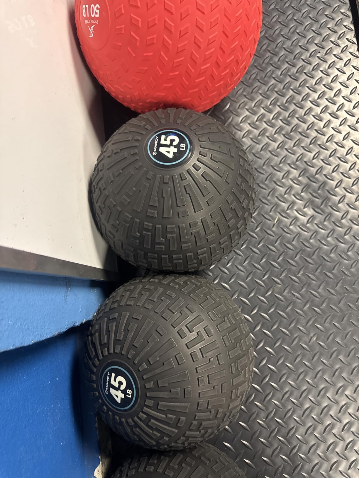 Marcy Slam Ball, 10-50 lbs Dead Weight, Non-Bounce, Sand-Filled Medicine Ball with Durable PVC Shell customer photo 1