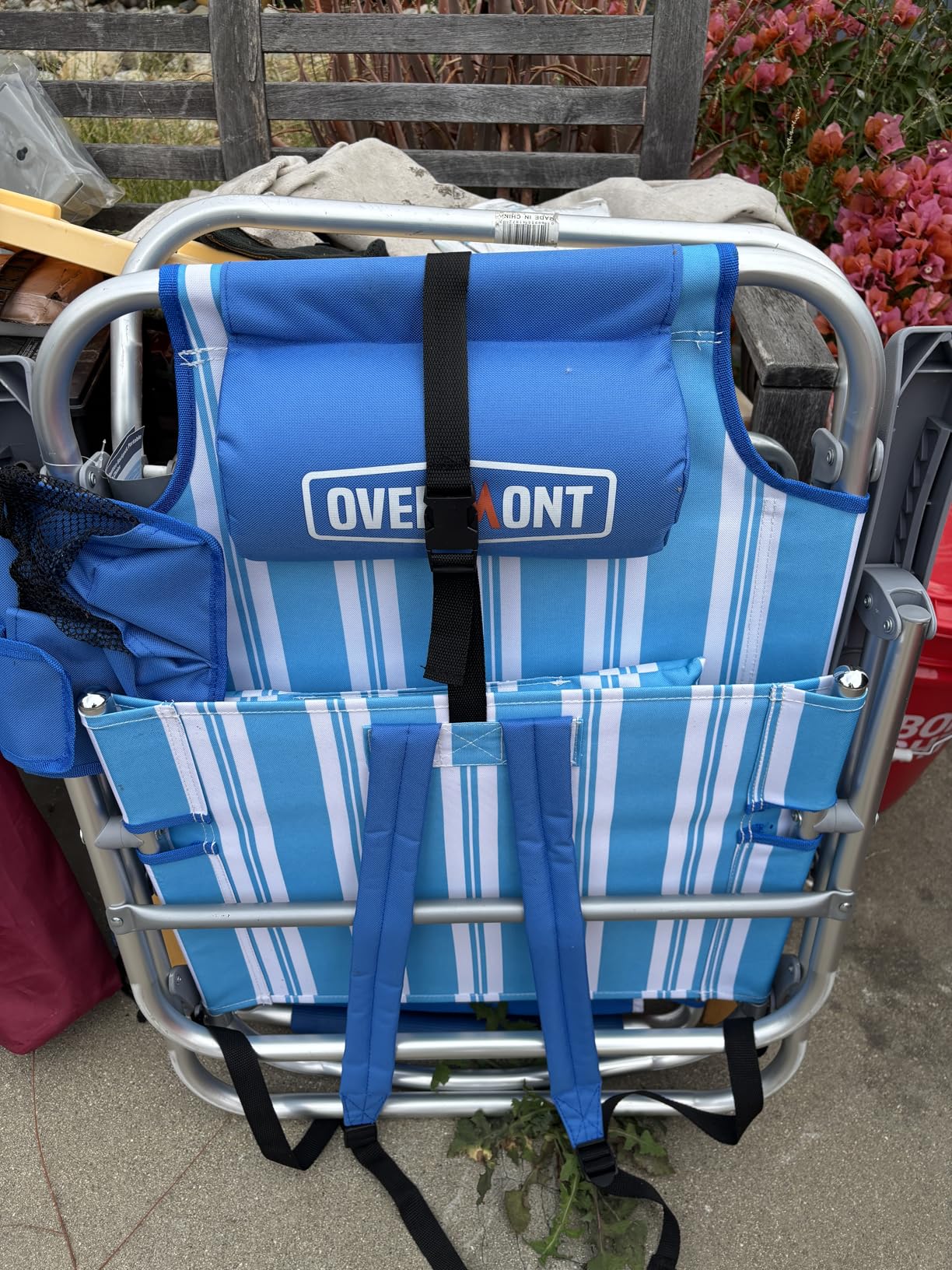 Overmont Low Beach Chair with Cooler Bag, 6-Positions Lay Flat with Ergonomic Armrests, Headrest, Lumbar Support, Towel Holder, 330lbs Support customer photo 1