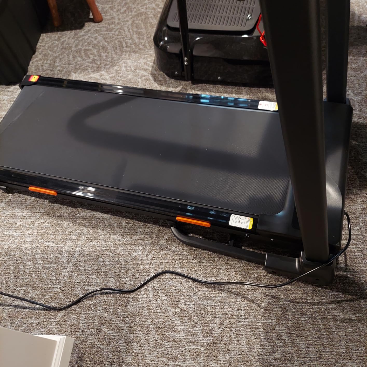 UMAY Fitness Treadmill with 20% Auto Incline | Treadmills for Home Folding with Pulse Sensors, 350/400LBS Capacity, Max 4.0HP Quiet Brushless & 8.0/8.7/9.5MPH customer photo 2