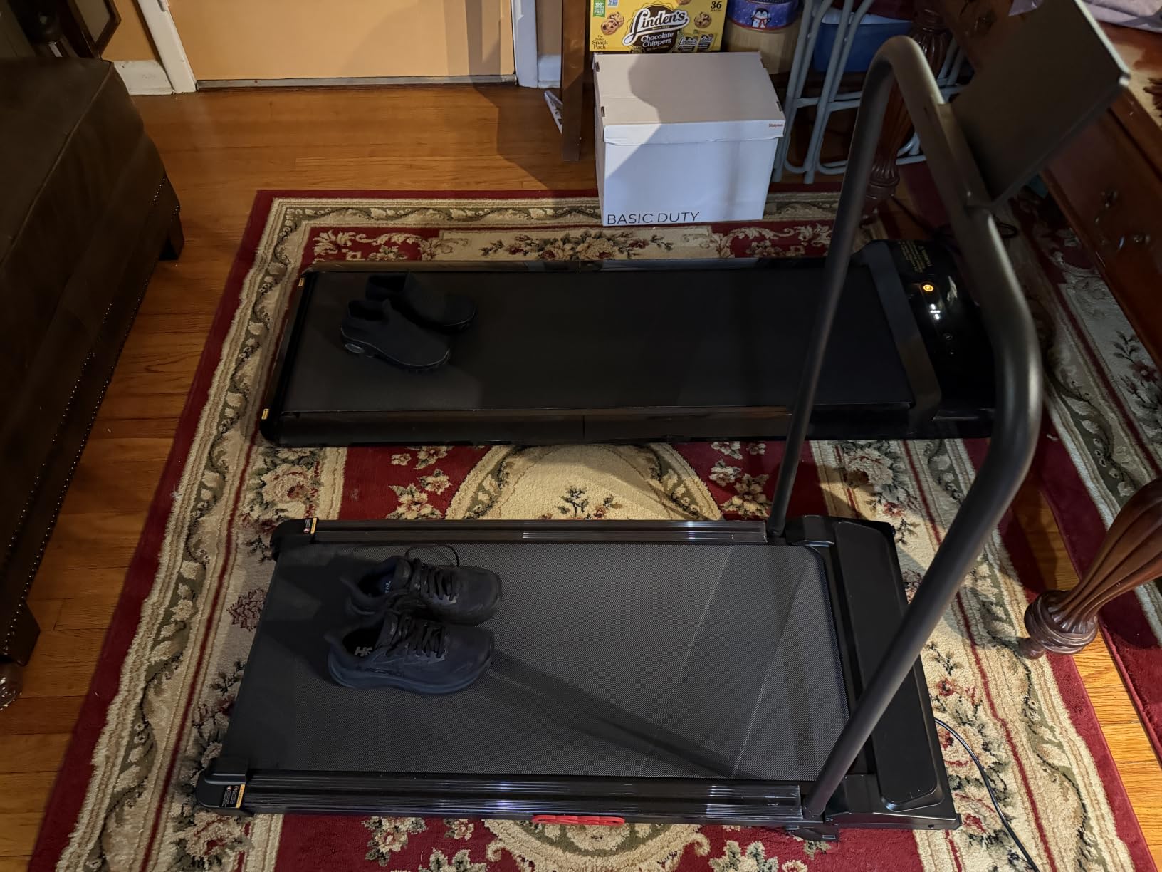 Compact Electric Walking Treadmill with Incline, 3.0HP Mini Walking Pad Treadmill with Handle Bar, 0.6-7.6MPH Portable Small Under Desk Treadmills for Home Small, 350LBS customer photo 2