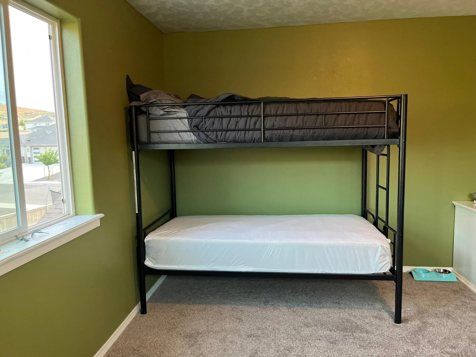 DUMOS Metal Bunk Bed Twin Over Twin with Ladder and High Guardrail, Heavy-Duty Steel Slats Support for Kids Teens Adults/Dorm, Under-Bed Storage Space, Noise Free, White customer photo 2