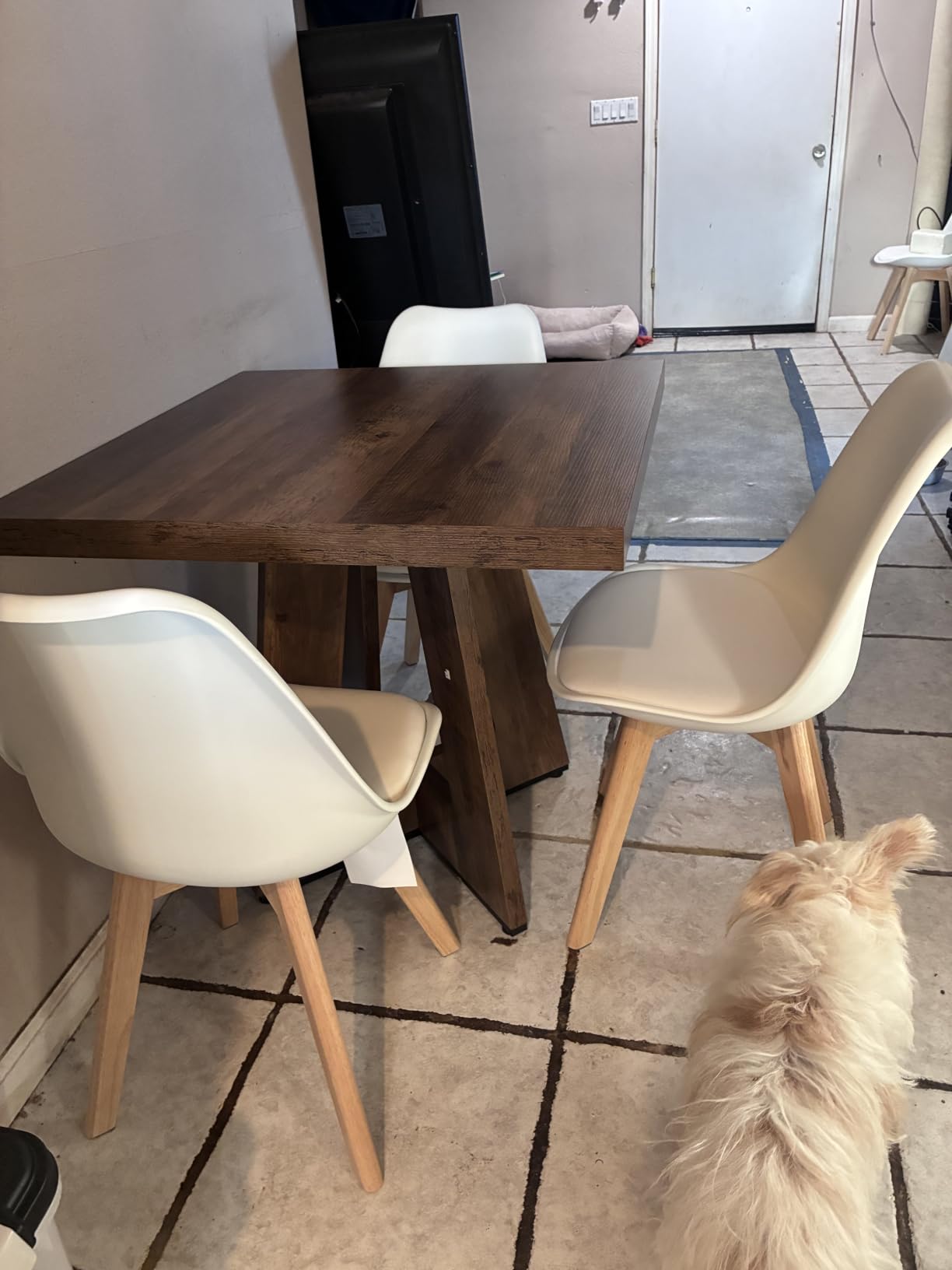 OLIXIS Dining Chairs Set of 4, PU Leather Accent Chairs for Living Room, Upholstered Kitchen Side Chair, Curved Backrest, Wood Legs, Armless, Mid Century Modern, White customer photo 2