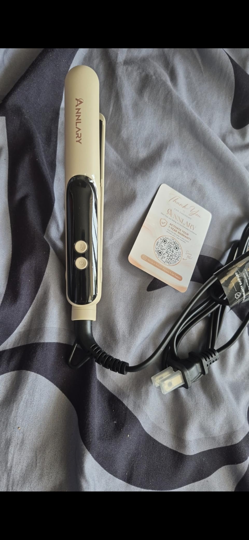 ANNLARY Mini Hair Straightener for Travel, Portable Dual Voltage Small Flat Iron with LED Display, Adjustable Temperature, Dual PTC Heating, Negative Ion Care, Titanium Plates for Short Hair customer photo 1