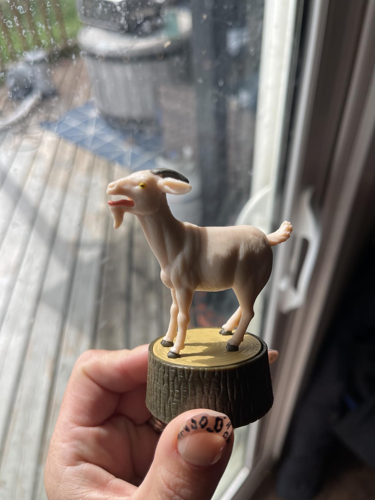 The Screaming Goat (Book & Figure) customer photo 2