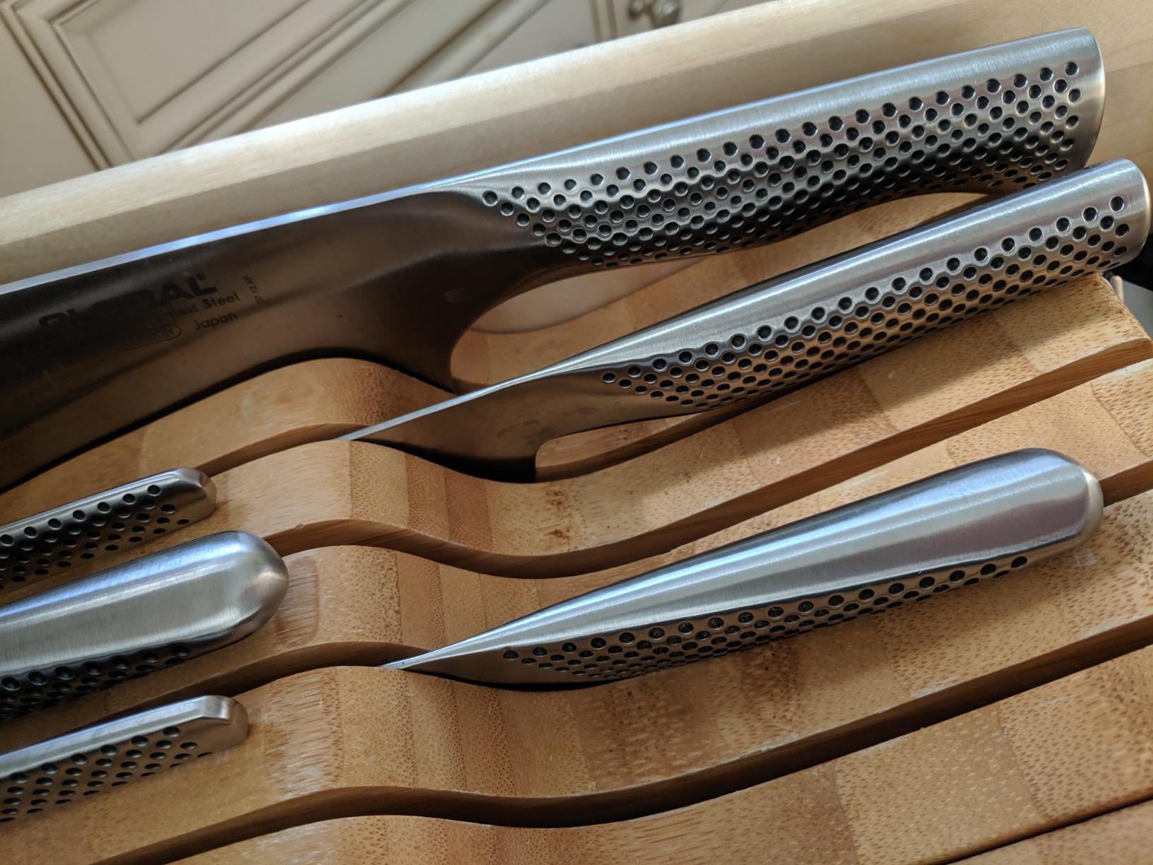 Global G-9-8-3/4 inch, 22cm Bread Knife, 8.75
