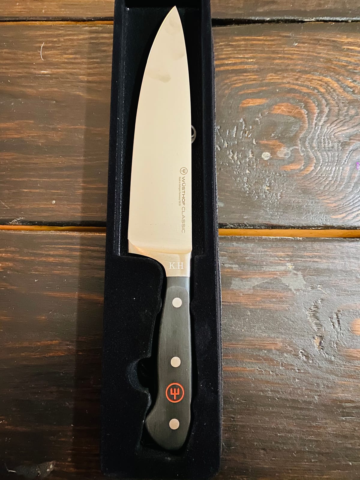 WÜSTHOF Classic 8 Inch Chef's Knife, Black customer photo 1