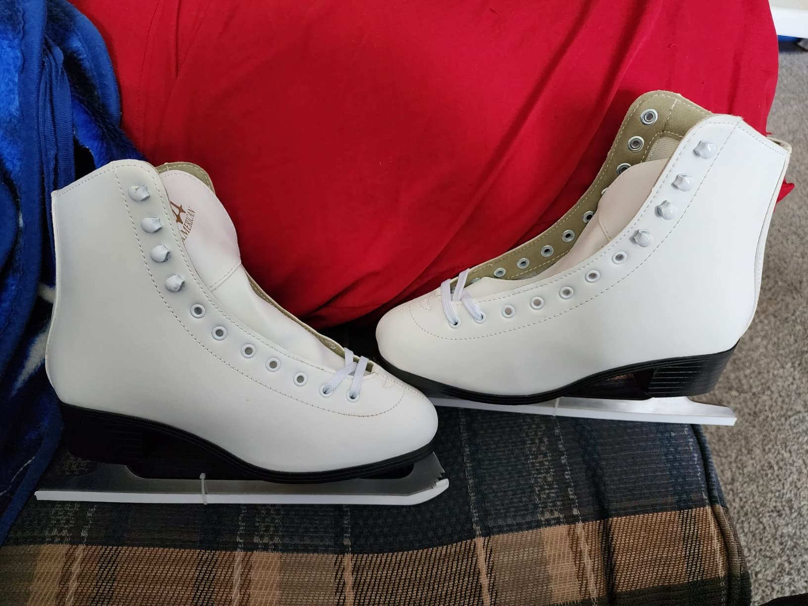 American Athletic Tricot Lined Ice Skates for Women - Recreational Figure Skates with Ankle Support, Padded Lining, Stainless Steel Blades - Suitable for Indoor & Outdoor Ice Skating customer photo 1