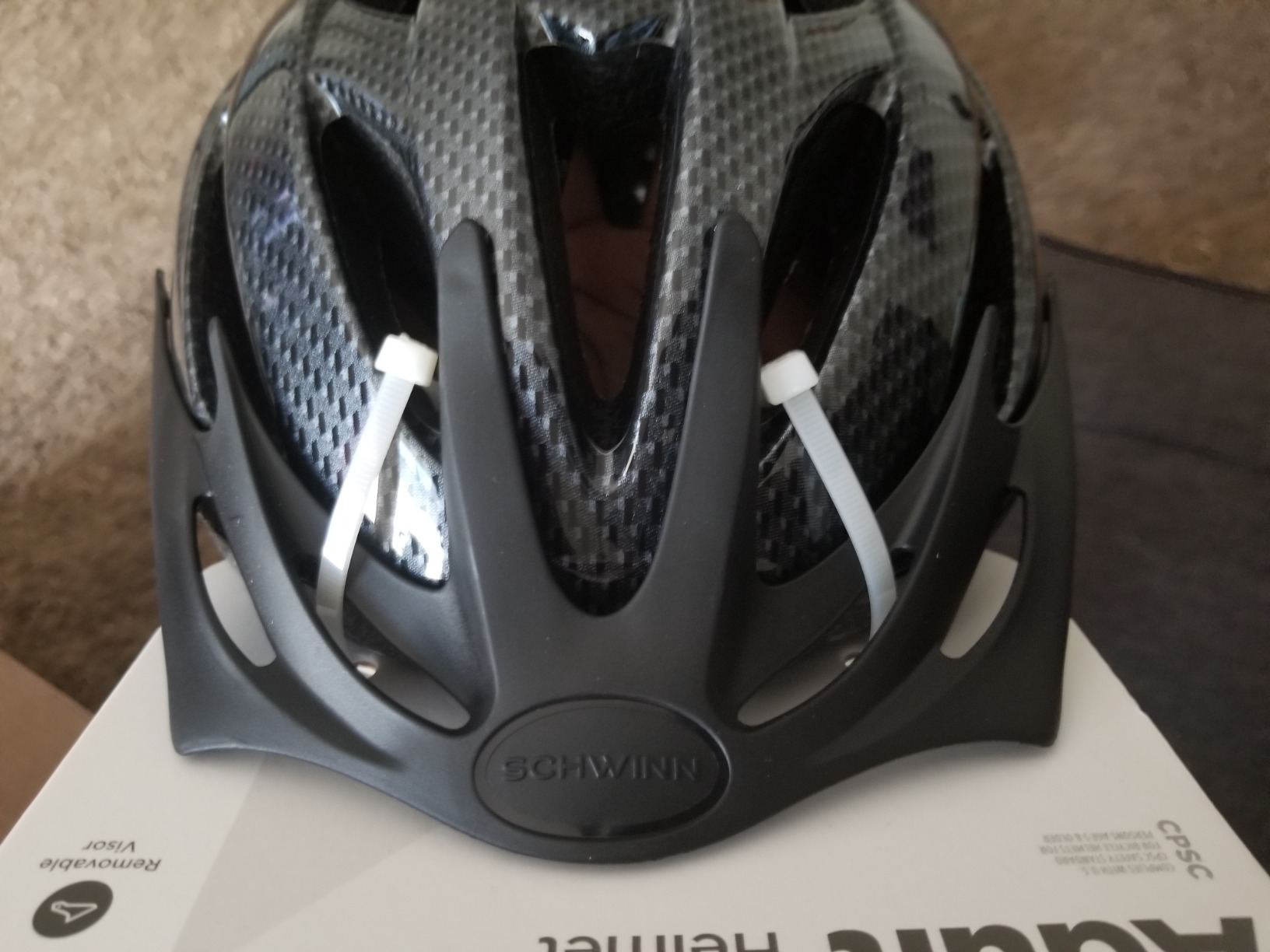 Schwinn Thrasher Helmet for Adults, Size 58-62 cm for Riders Ages 14+, Microshell, Adjustable Dial & Straps, Interior Padding, Air Vents, Visor, Adult Bike Helmet customer photo 1