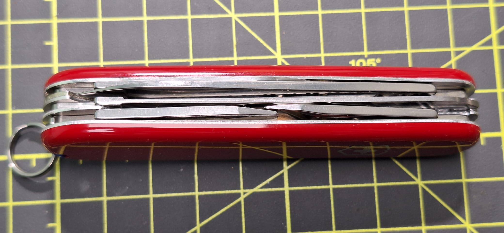 Victorinox Hiker Swiss Army Knife, 13 Function Pocket Knife with 2 Blades, Bottle Opener, Wood Saw customer photo 1