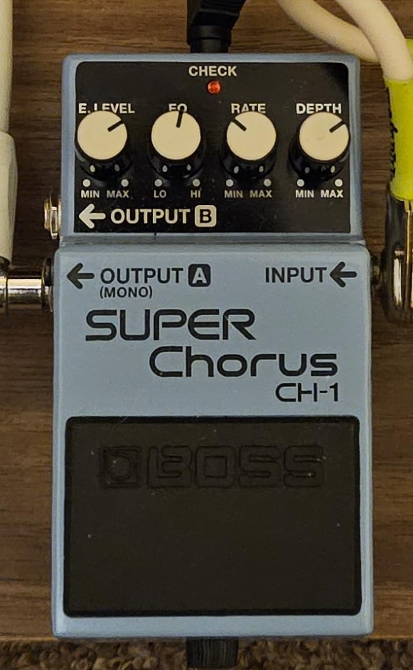 BOSS CH-1 SUPER Chorus | Classic Compact Chorus Effects Pedal | Crystal-Clear Tone for Guitar & Keyboards | Versatile Sound Shaping | Mono & Stereo Connectivity | Easy-to-Use Controls | Effect Level, EQ, Rate and Depth Controls, Mono Input, Stereo Outputs, 9V Battery or Psa Adapter Power customer photo 2