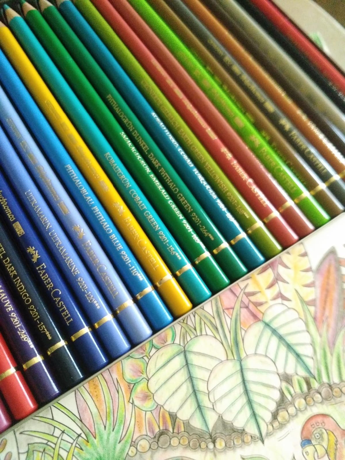 Polychromos 36 Pencil Metal Tin Set customer photo 1