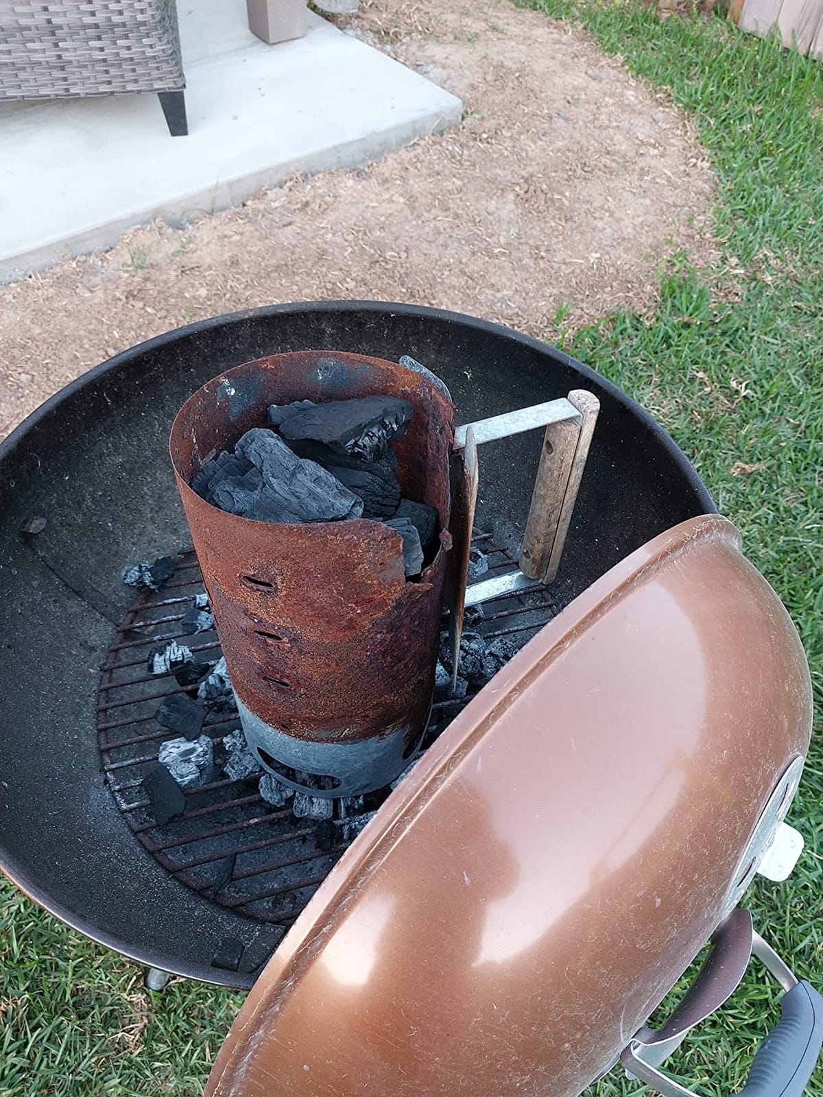 Lodge Steel Chimney Charcoal Starter with Wood Handle | Galvanized Steel Chimney Gets Coals Hot in 10 Minutes, Wood Handle Shields Hand from Heat, Paper & Match Start customer photo 1