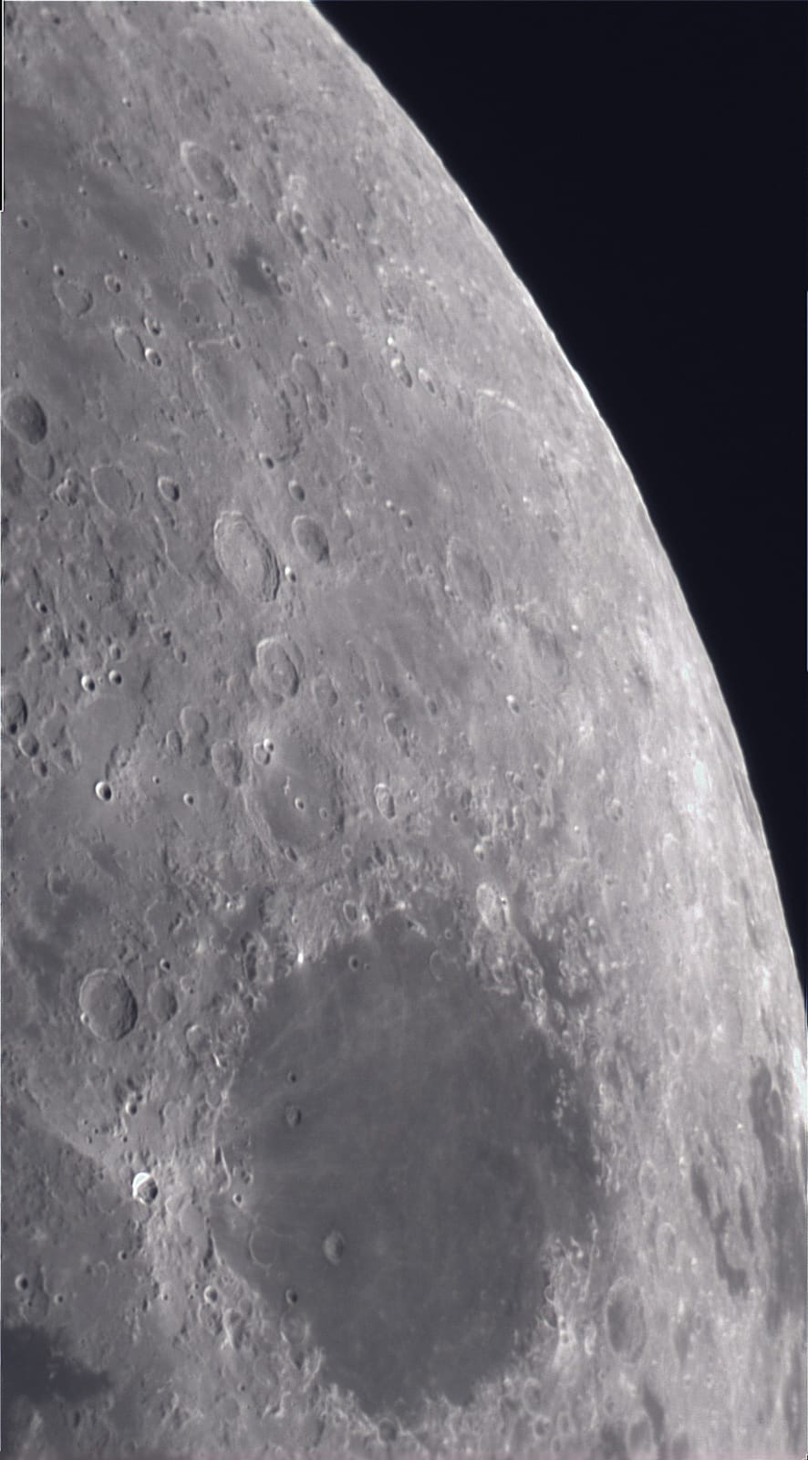Celestron NexStar 5SE Schmidt-Cassegrain Computerized Telescope | Fully Automated GoTo Mount with SkyAlign, Compact Schmidt-Cassegrain Design, Great for Beginners, 40,000+ Object Database customer photo 2