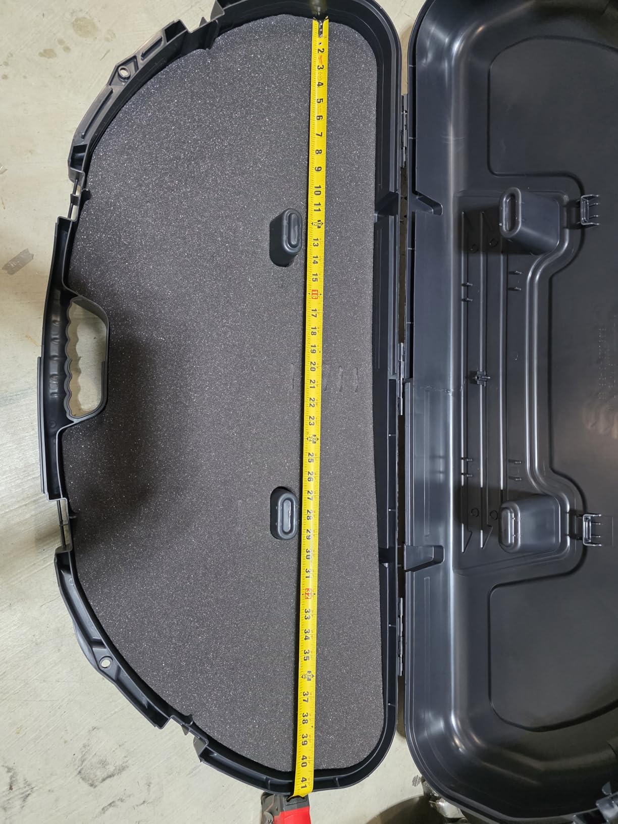 Plano Protector Compact Bow Case, Black, Hard Bow Case, Holds up to Five Arrows, Anti-Crush Archery Storage and Protection customer photo 1