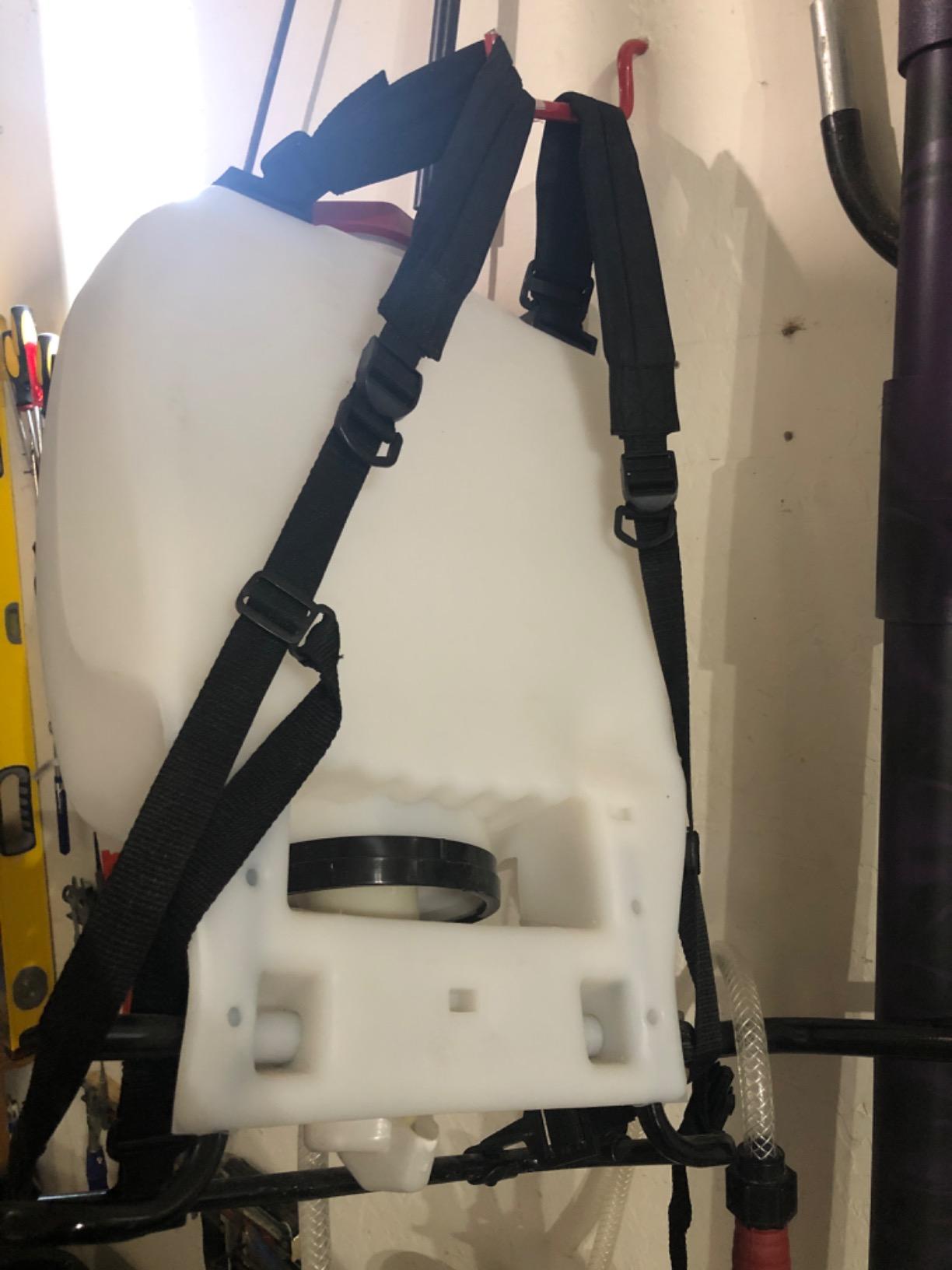 CHAPIN 61800 ProSeries 4-Gallon Backpack Sprayer, 3-Stage Filtration | Choose brass, poly or fan nozzles for more control; the 20-in wand and 48-in hose help extend spraying reach customer photo 2