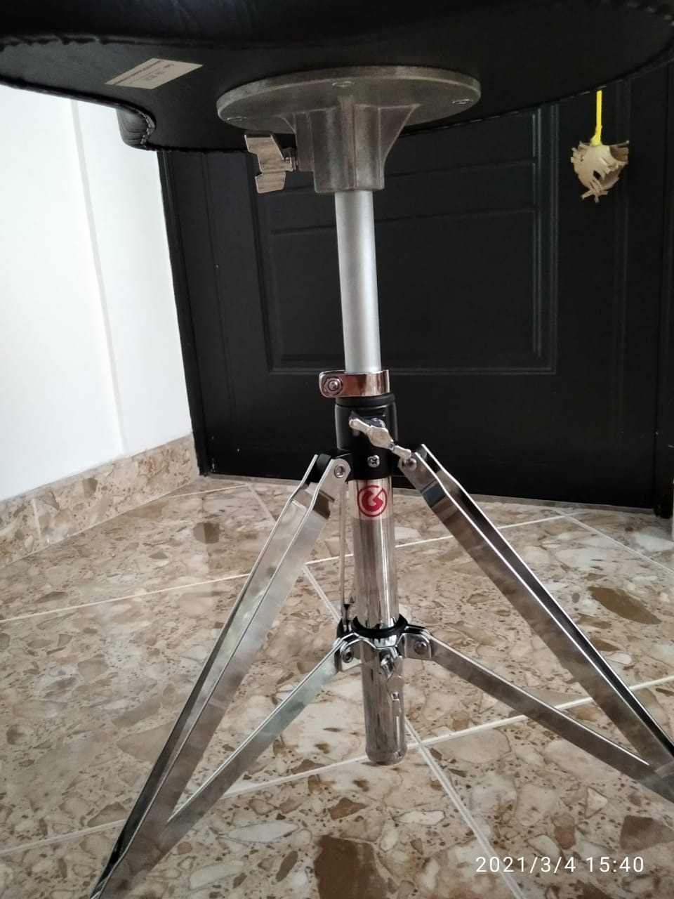 Gibraltar Drum Throne with Adjustable Height Motorcycle-Style Seat, Double-Braced Legs (6608) customer photo 1