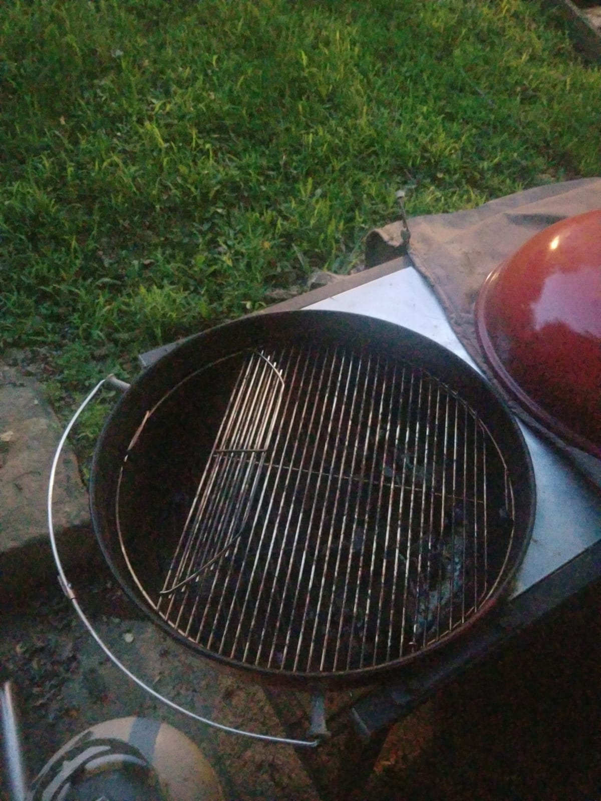 Weber Hinged Charcoal Cooking Grate for 22