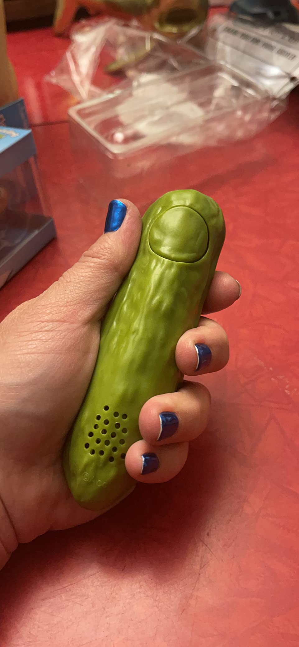 Archie McPhee Yodeling Pickle: A Musical Toy, Fun for All Ages, Great Gift, Hours of Mindless Entertainment, Multi-colored customer photo 1