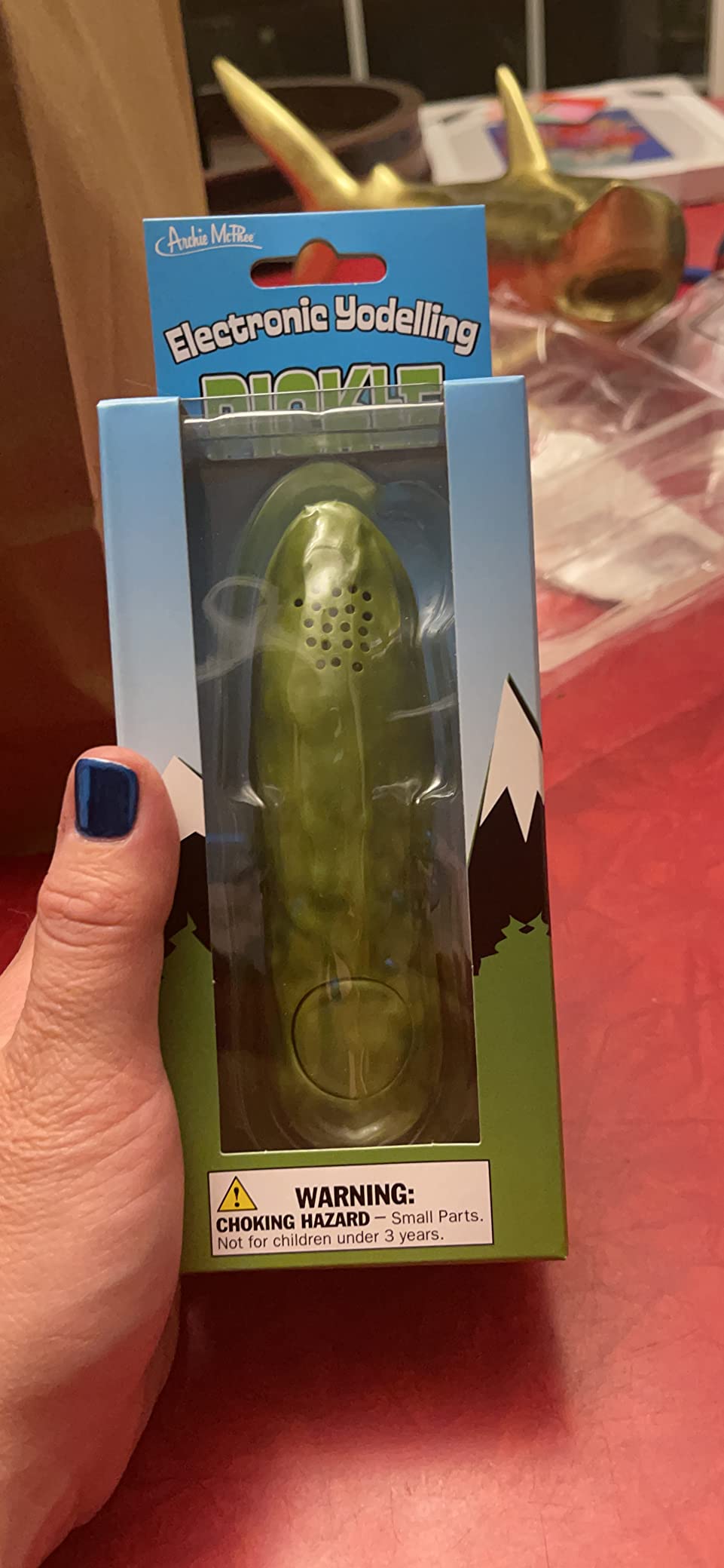 Archie McPhee Yodeling Pickle: A Musical Toy, Fun for All Ages, Great Gift, Hours of Mindless Entertainment, Multi-colored customer photo 2