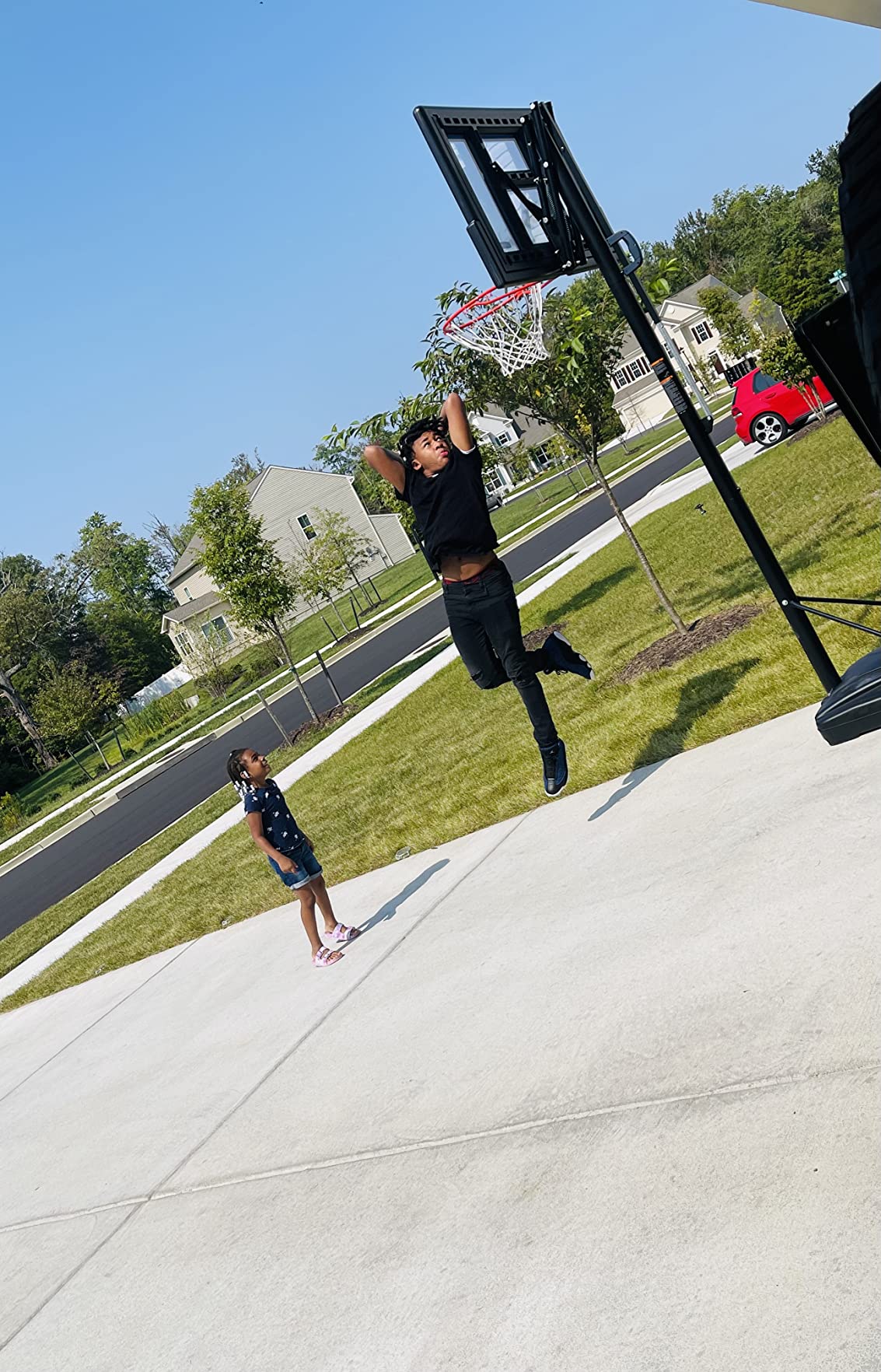 Lifetime Outdoor Portable Basketball Hoop, 48 Inch Backboard, 8-10 Ft Speed Shift Adjustable Height customer photo 1