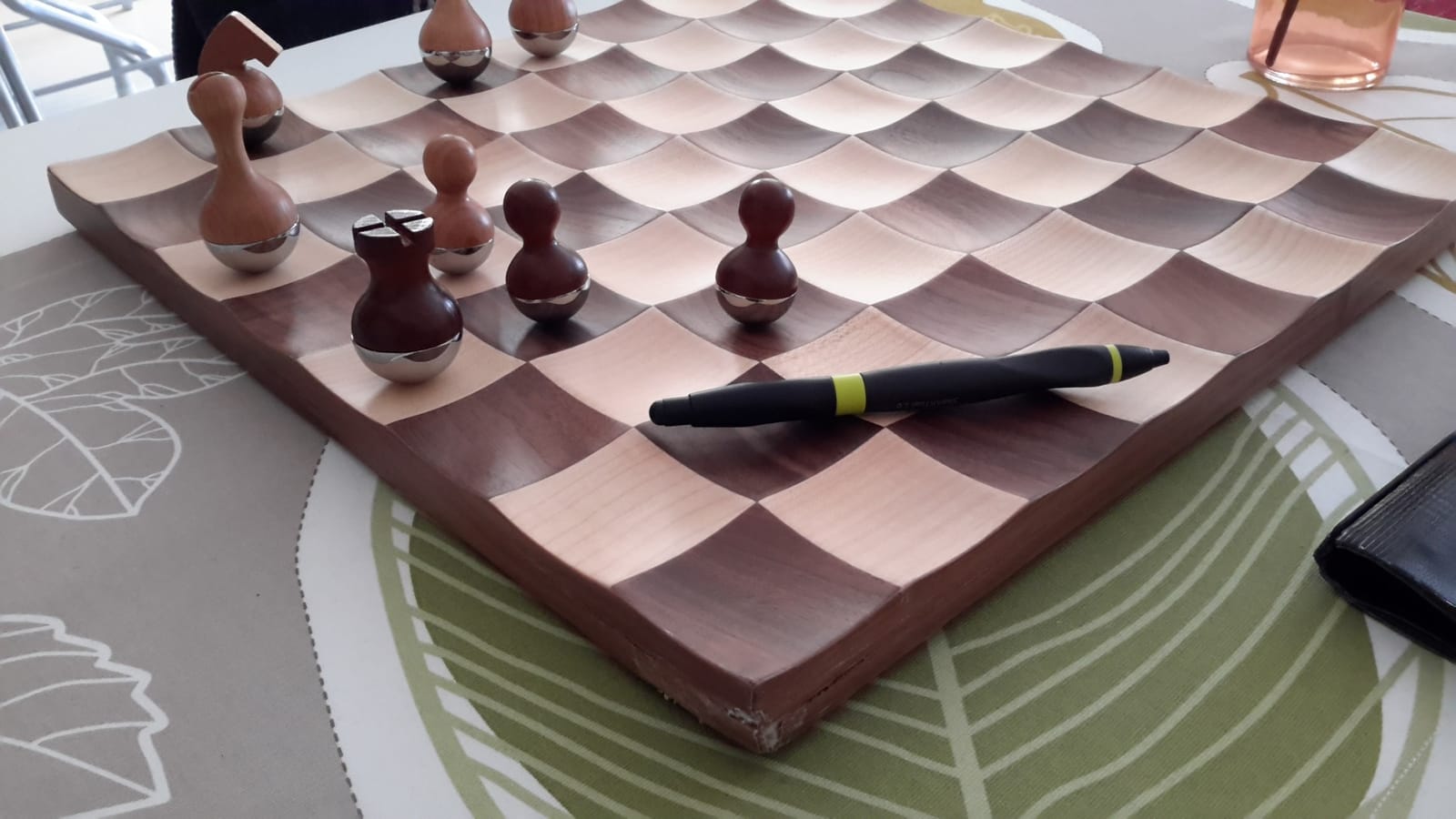 Umbra Wobble Chess Set, Walnut and Maple Wood Board, 15x15-Inch, Walnut - Chrome Plated Details, Weighted Playing Pieces, Interactive Concave Design customer photo 1