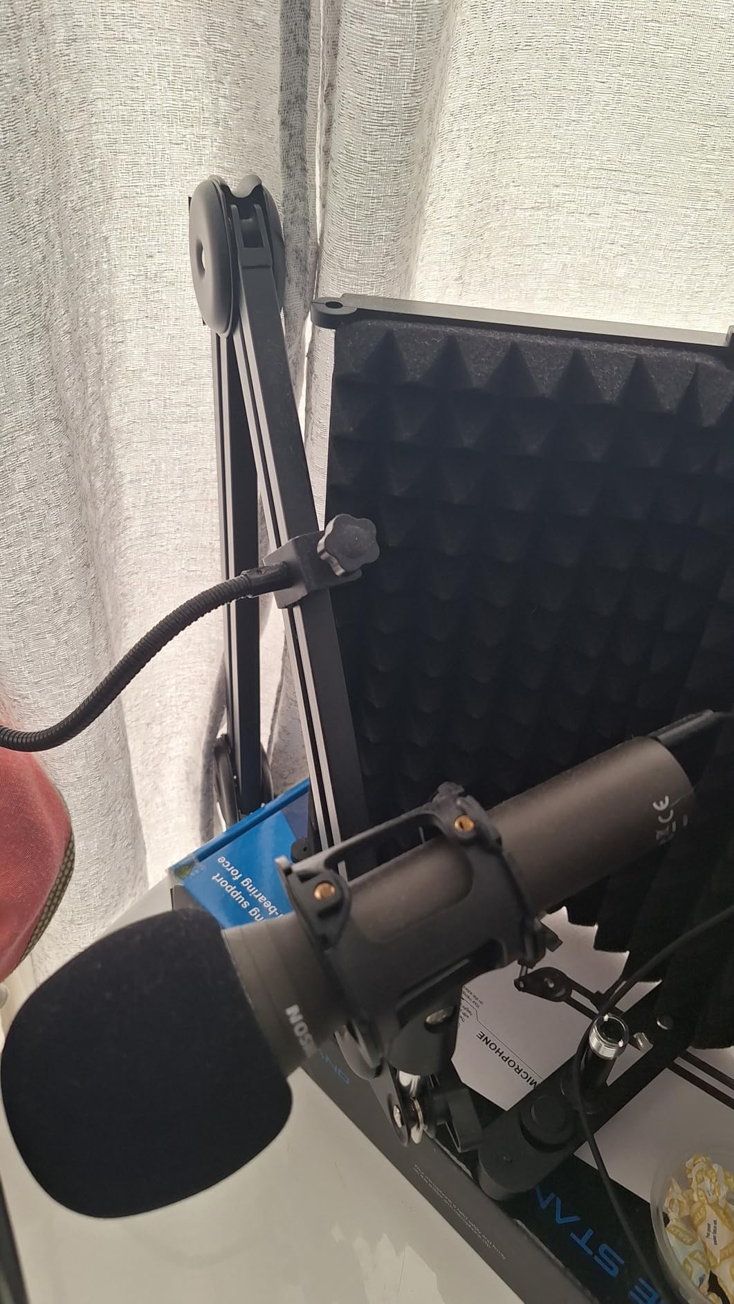 Samson Q2U Dynamic USB-C/XLR Microphone customer photo 2