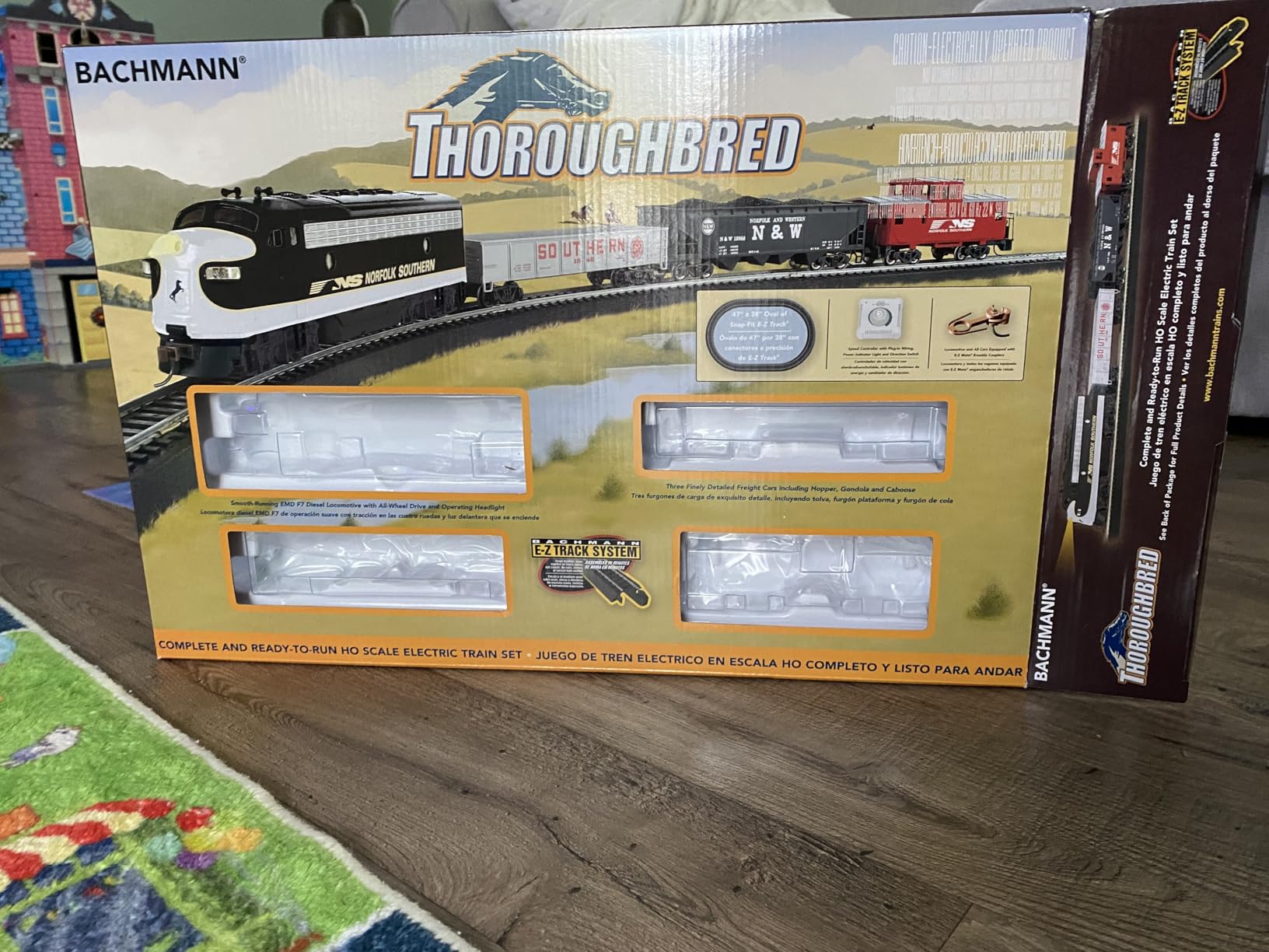 Bachmann Trains - Thoroughbred Ready To Run Electric Train Set - HO Scale customer photo 2