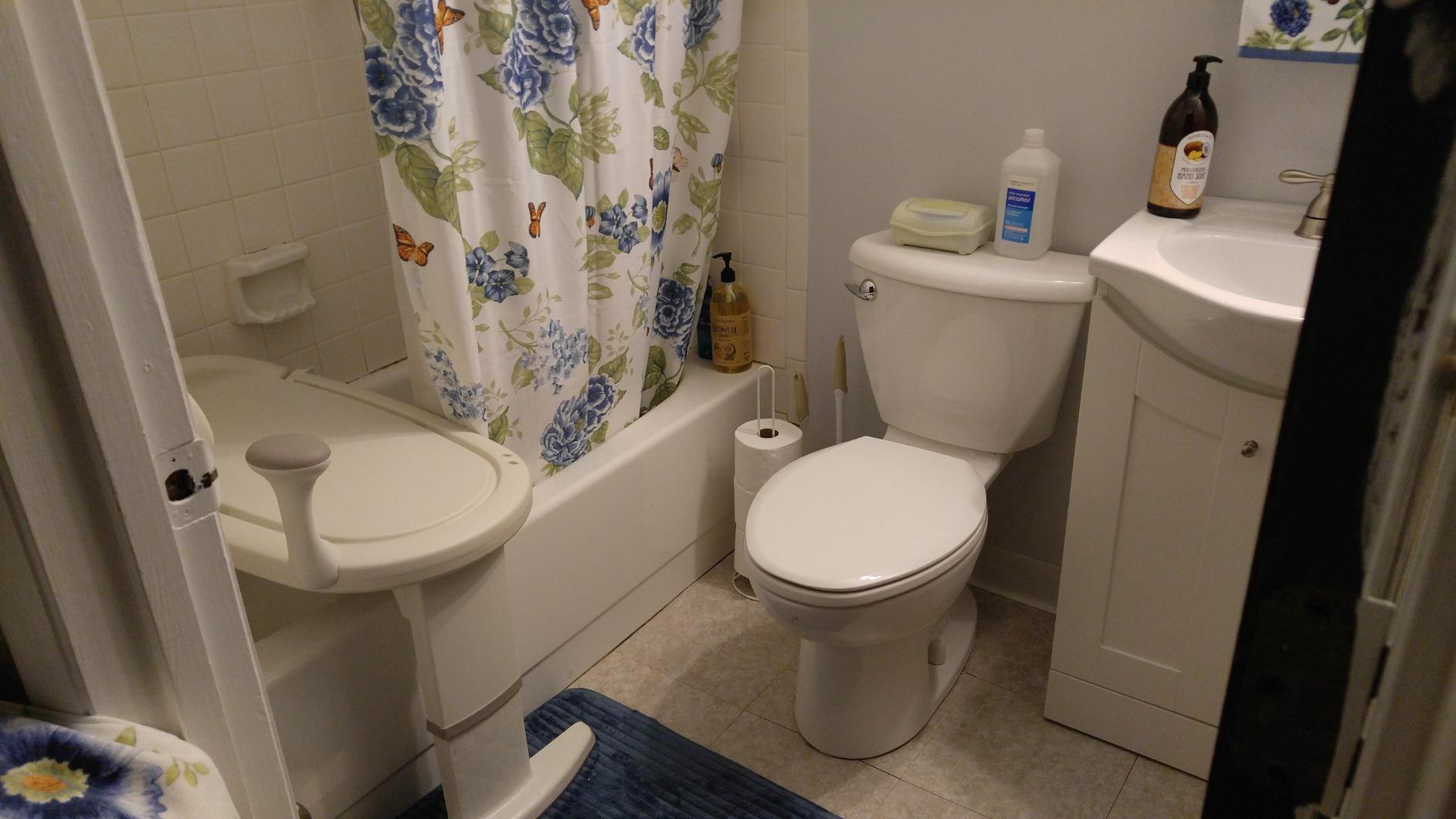 Moen Home Care Bath Safety Tub Transfer Bench, Shower Chair for Elderly and Disabled with Adjustable Height, Handicap Accessories for Daily Living, DN7105 customer photo 1
