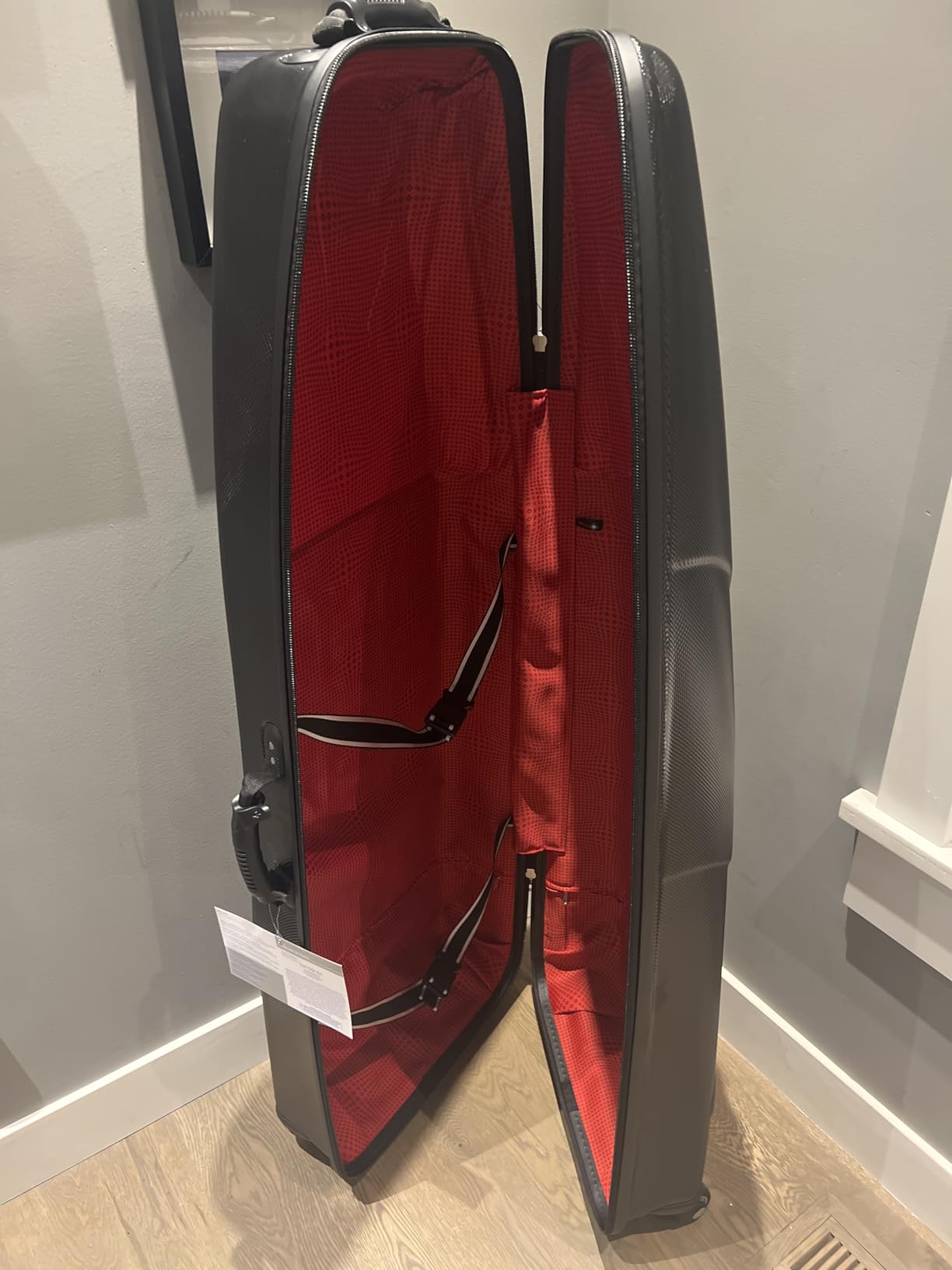 Samsonite Tour Deluxe Golf Hard Case Golf Travel Bag, Lightweight & Durable ABS Shell, 360 Degree Multi-Directional Wheels customer photo 1