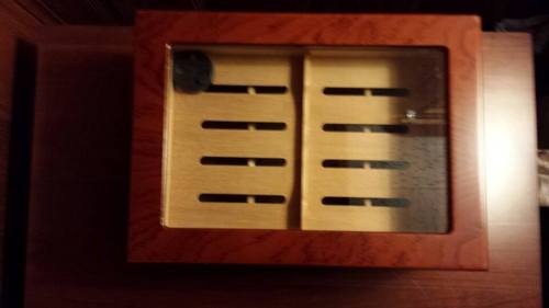 Humidor Supreme Old World Desktop Cigar Humidor - Desktop Cigar Storage with Spanish Cedar Tray & Dividers | Antique Walnut Finish - Holds 75-100 Cigars customer photo 1