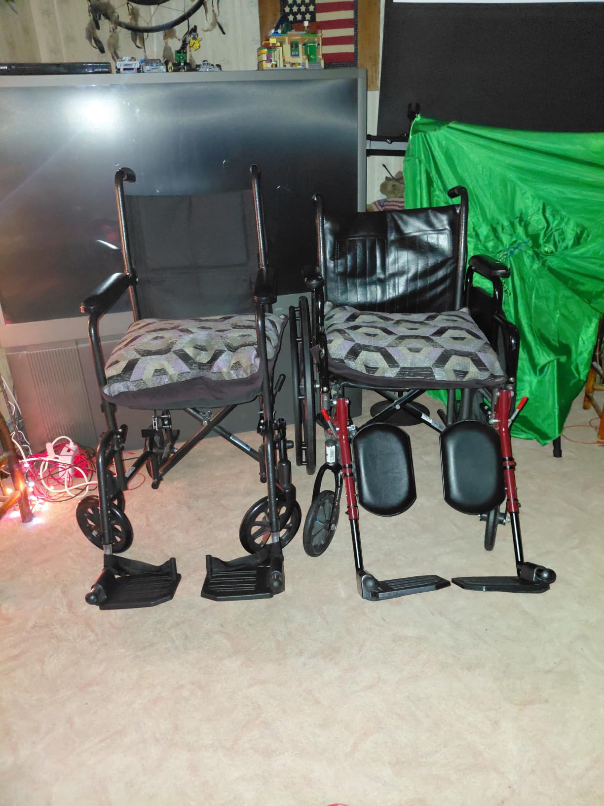 Drive Medical Folding Transport Wheelchair, Swing-Away Footrest, Silver | Lightweight Transport Wheelchair Folds for Easy Storage and Travel with Swing-Away Footrest for Simple Transfers customer photo 1