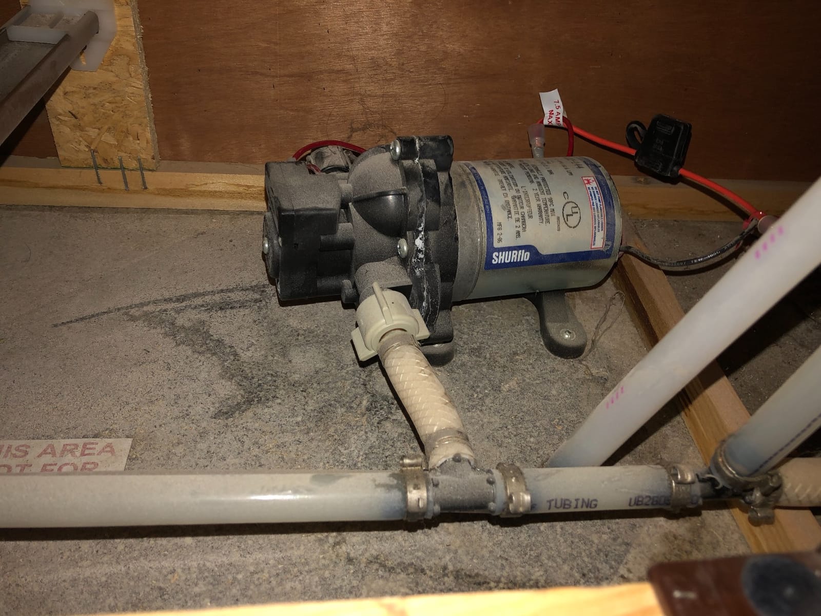 PENTAIR SHURFLO Revolution 4008-101-E65 RV Fresh Water Pump 12V 3.0 GPM 55 PSI Quiet Automatic Demand Diaphragm By-Pass Pump customer photo 2