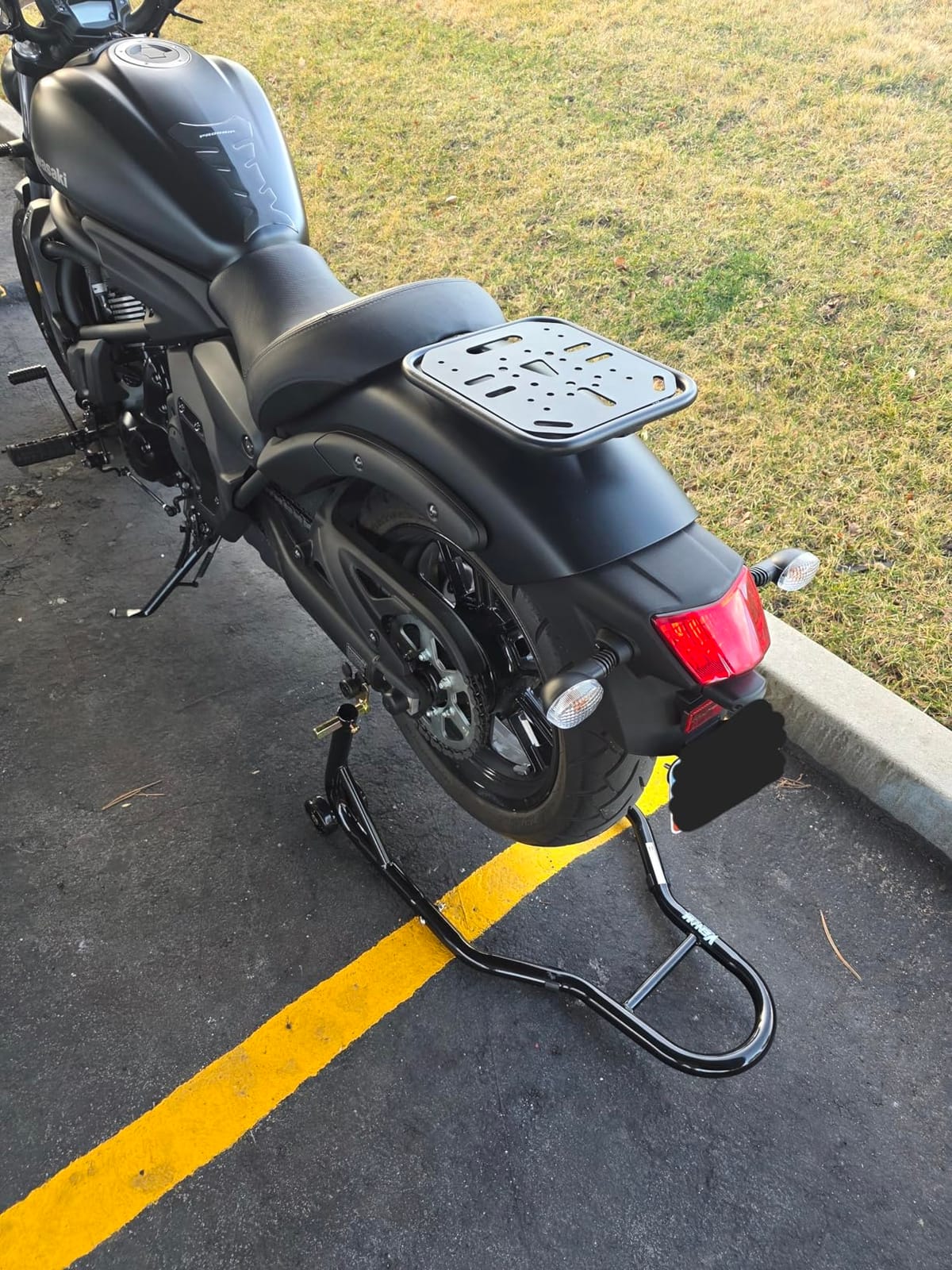 Venom Motorcycle Stand Lift, Front & Rear Combo, Universal Paddock Lift Stand, Front Wheel Fork Stand Rear Wheel Swingarm Spool Stand, Compatible With Most Yamaha Honda Kawasaki Suzuki BMW Motorcycles customer photo 1