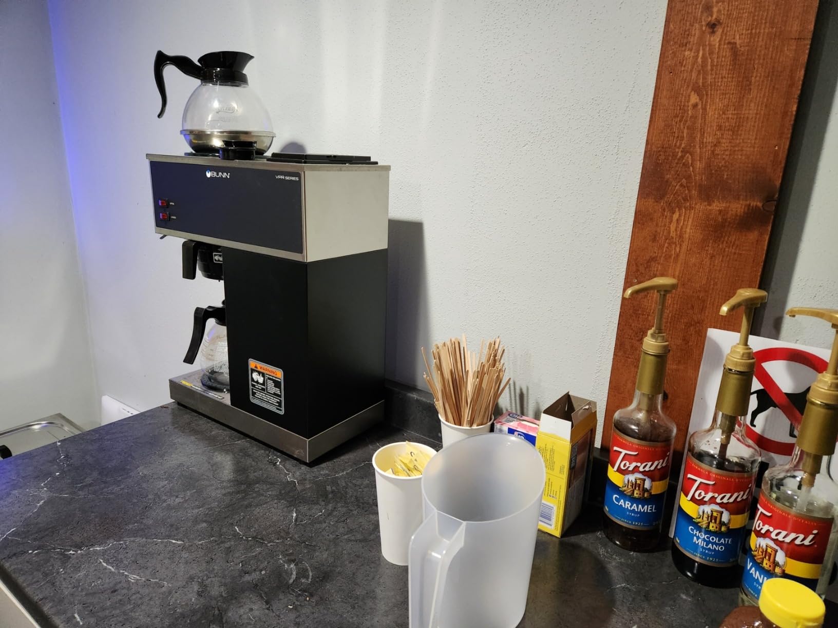 BUNN 33200.0015 VPR-2GD 12-Cup Pourover Commercial Coffee Brewer with Upper and Lower Warmers and Two Glass Decanters, Black, Stainless, Standard customer photo 1