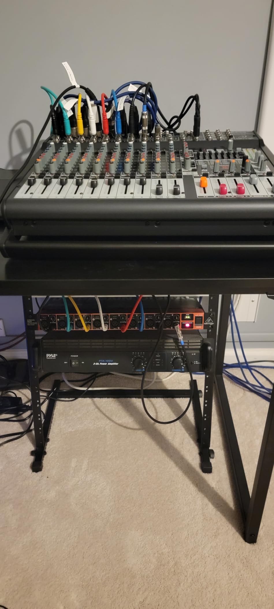 Behringer Europower PMP4000 Powered Mixer - 16 Channels, 1600 Watts with Multi-FX Processor and FBQ Feedback Detection System customer photo 1