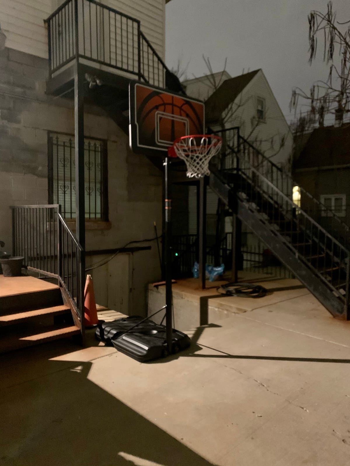 Lifetime Height Adjustable Portable Basketball System, 44 Inch Backboard customer photo 1