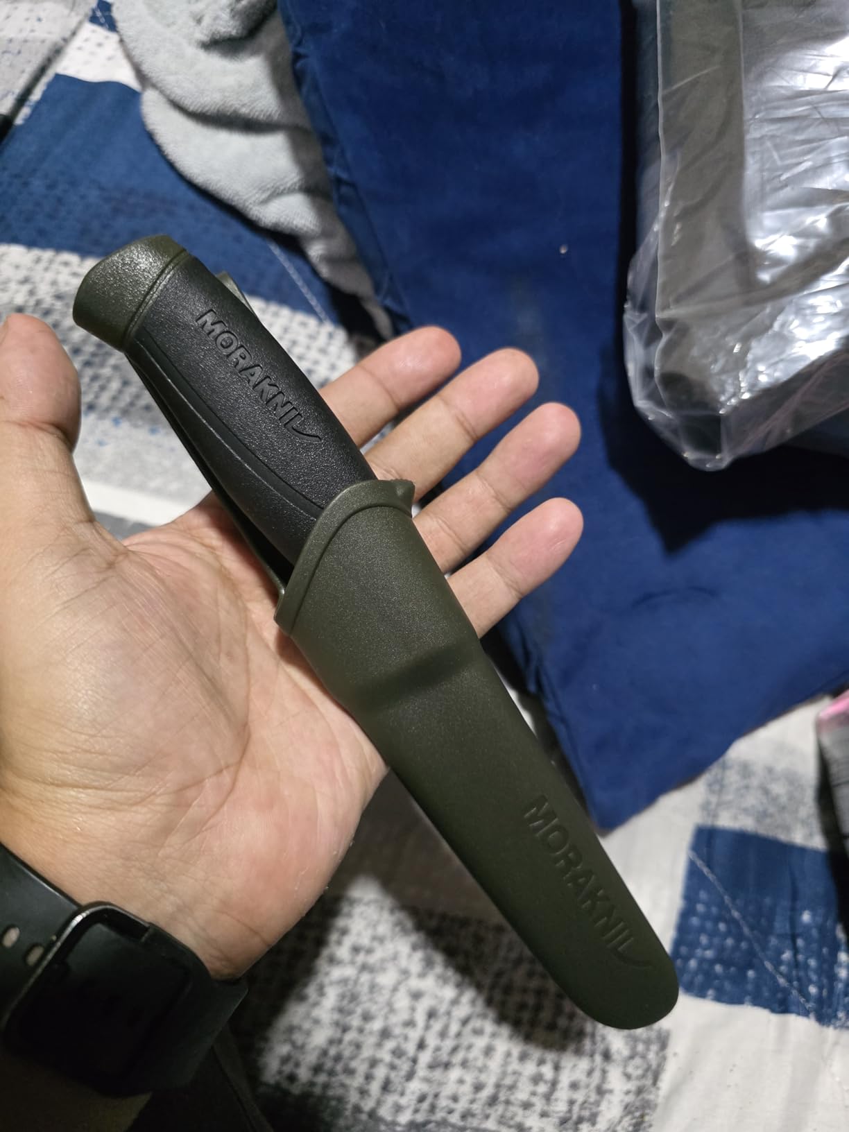 Morakniv Companion Fixed Blade Outdoor Knife with Stainless Steel Blade, 4.1-Inch, Military Green customer photo 1