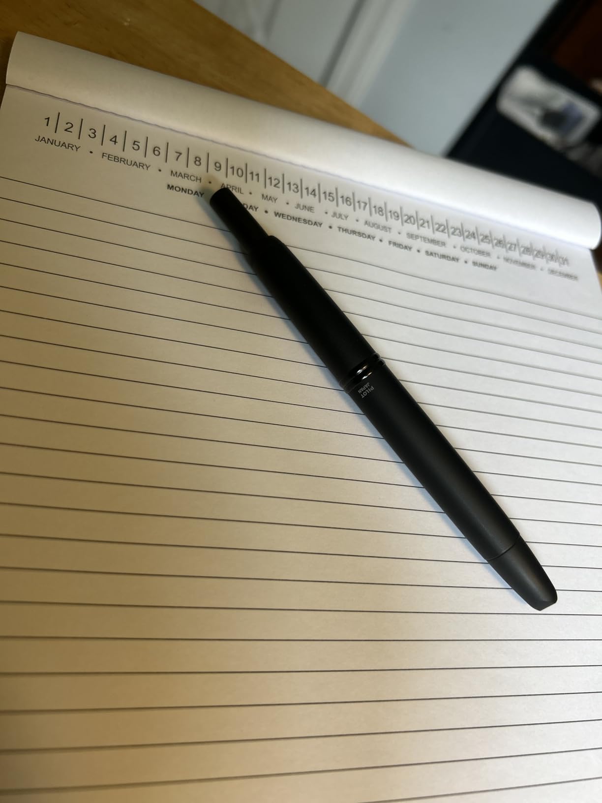 PILOT Vanishing Point Collection Refillable & Retractable Fountain Pen, Matte Black Barrel, Blue Ink, Fine Nib (60580) customer photo 2