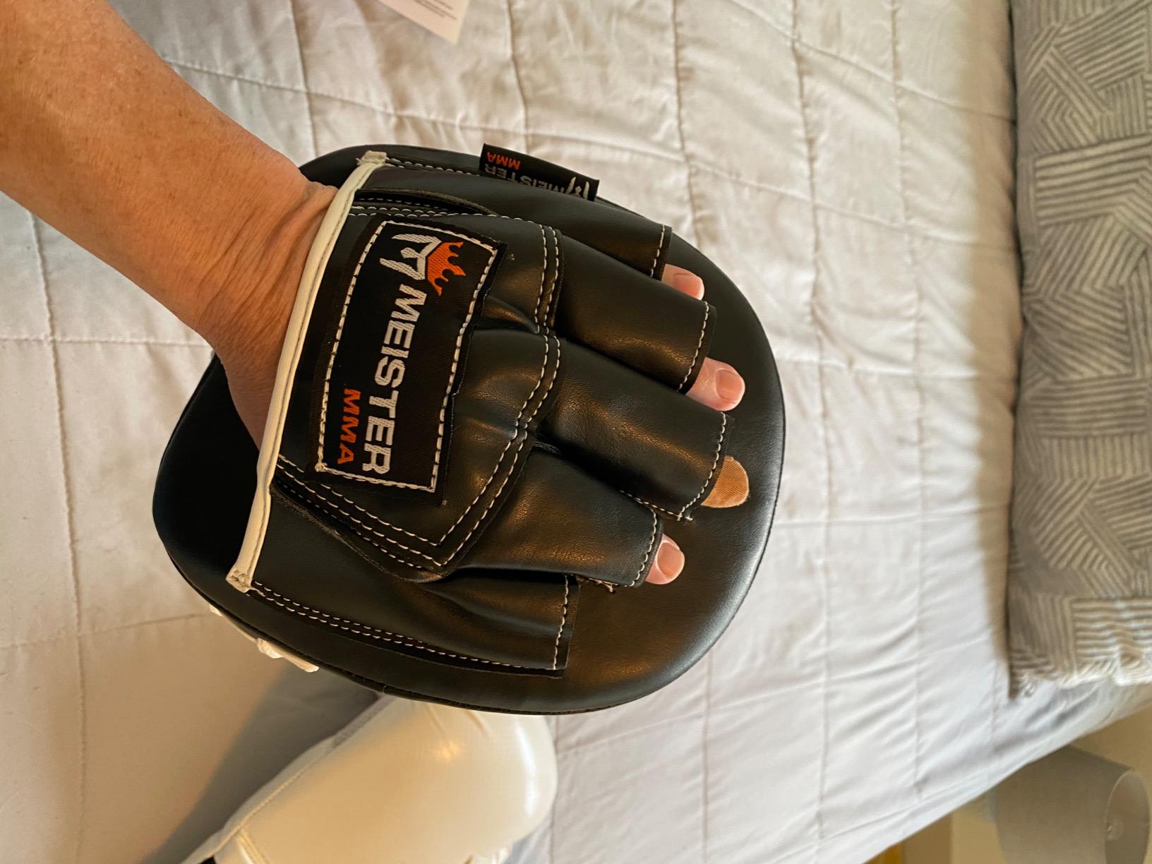 Meister Cowhide Leather Curved Focus Mitts w/Wrist Support (Pair) customer photo 1