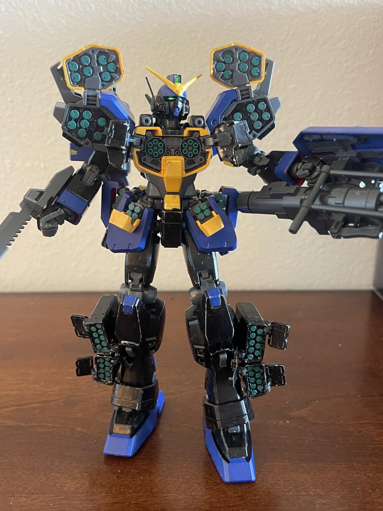 Bandai Gundam Heavyarms Ver EW 1/100 Master Grade customer photo 2