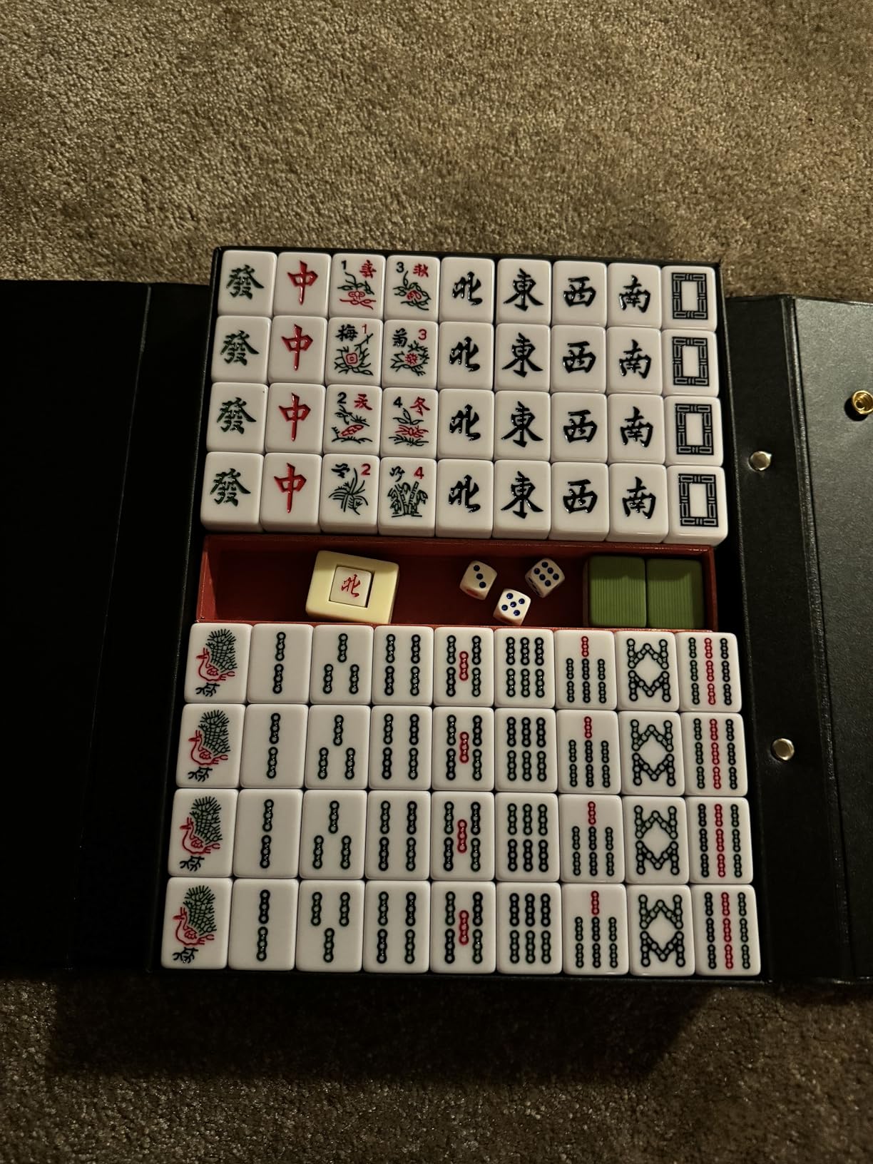 Yellow Mountain Imports YMI Rouge Heritage Chinese Mahjong Set, 146 Tiles | 146 engraved melamine tiles with green bamboo stripe design, red vinyl case, dice, wind indicator, 9.4 lbs. Chinese only. customer photo 2